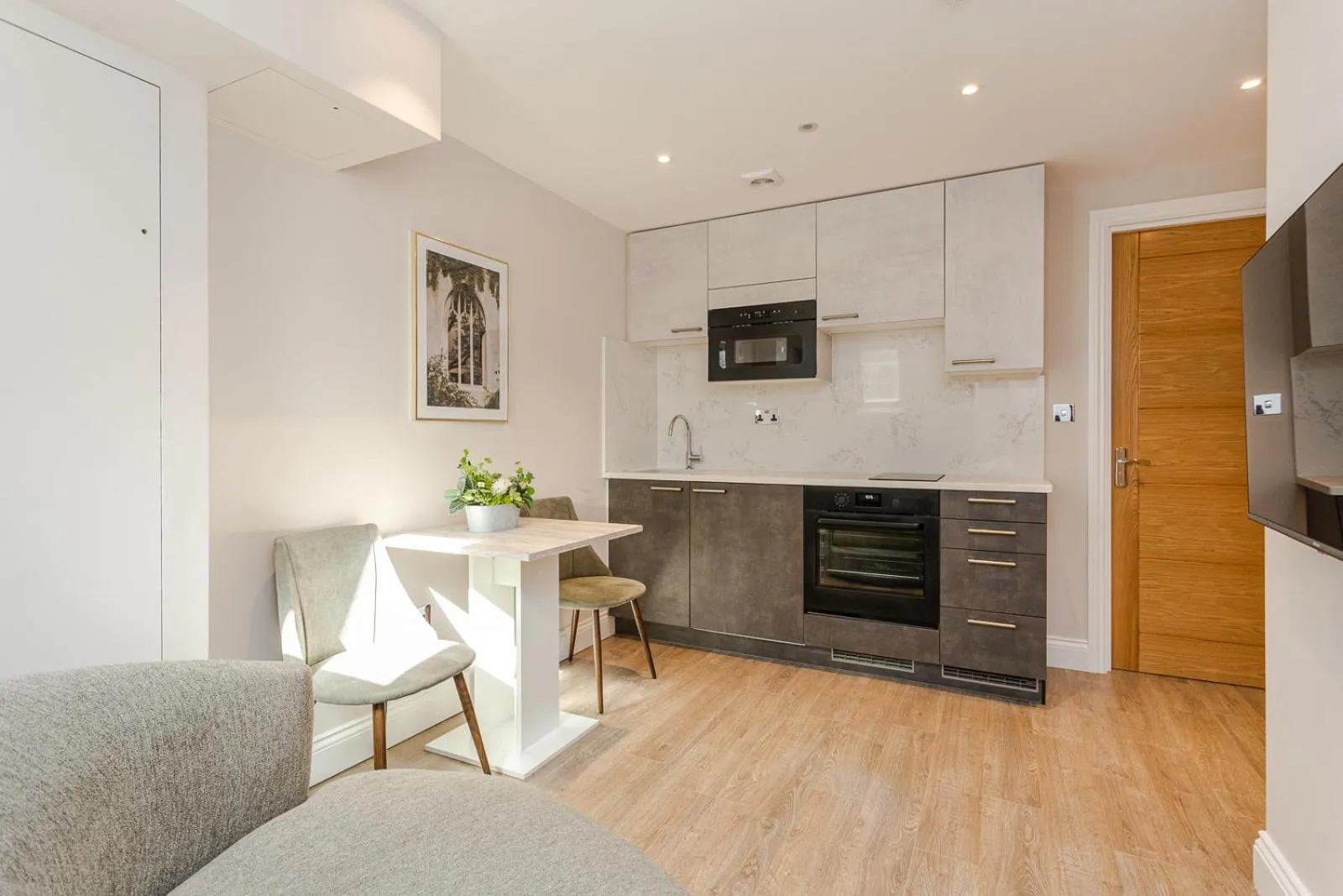 TV and multimedia in Cleveland Residences Farringdon