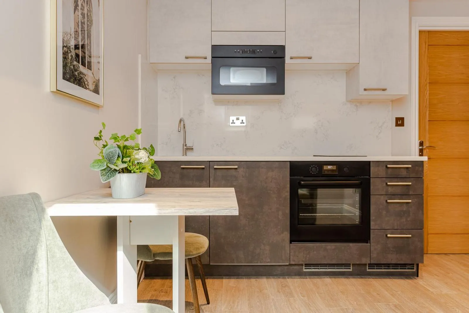 Kitchen or kitchenette in Cleveland Residences Farringdon