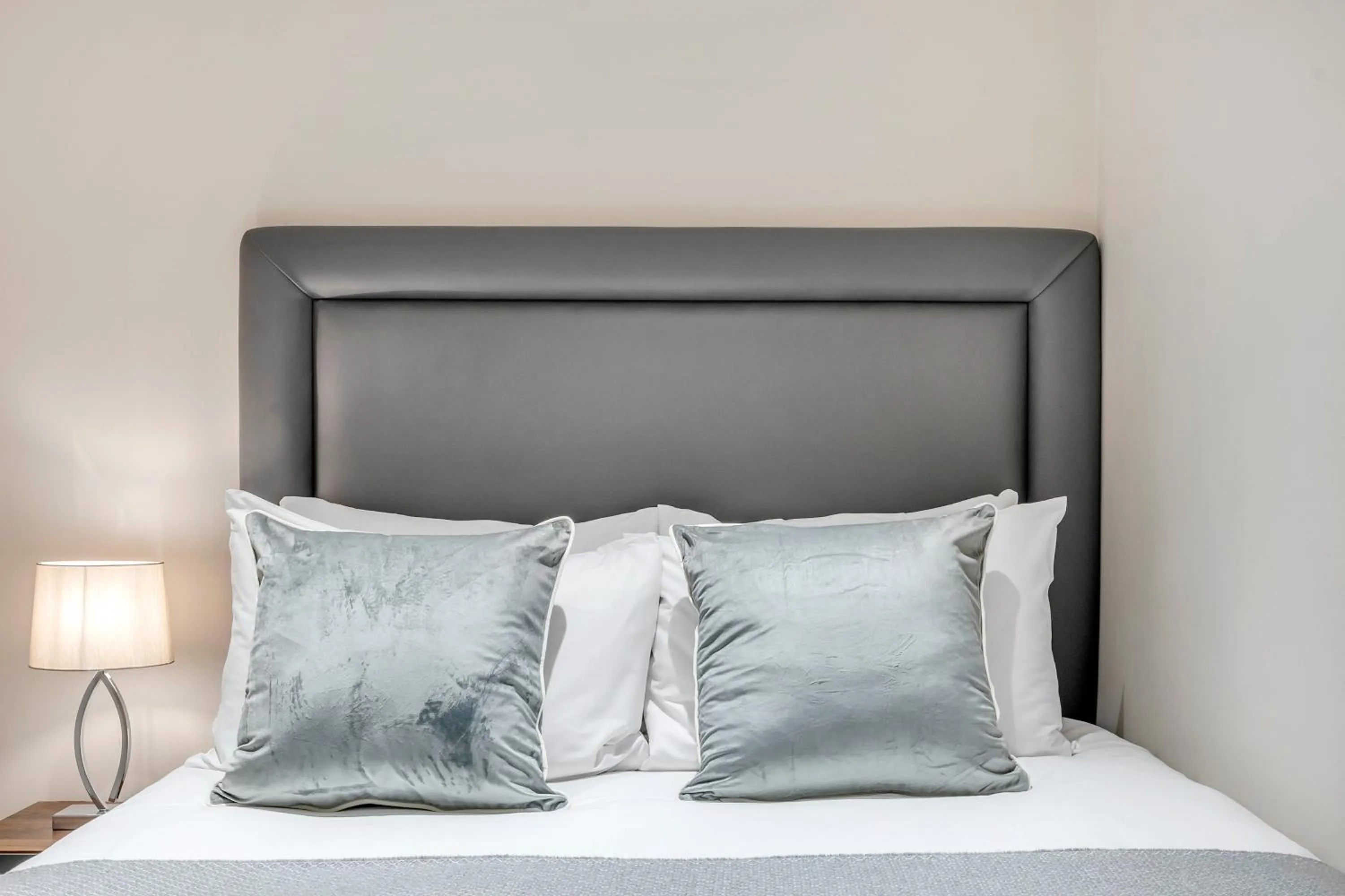 Bed in Cleveland Residences Farringdon