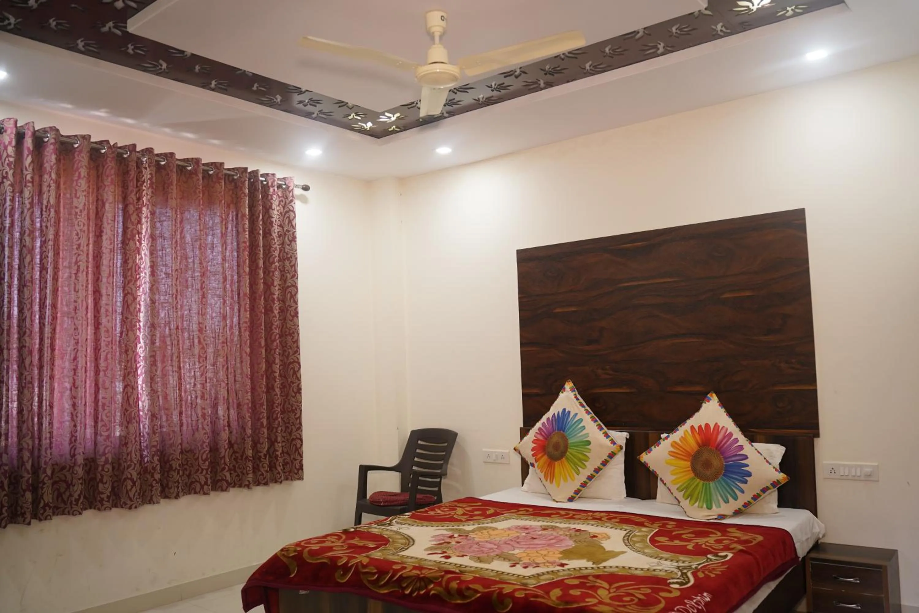 Bed in Hotel Raj Palace