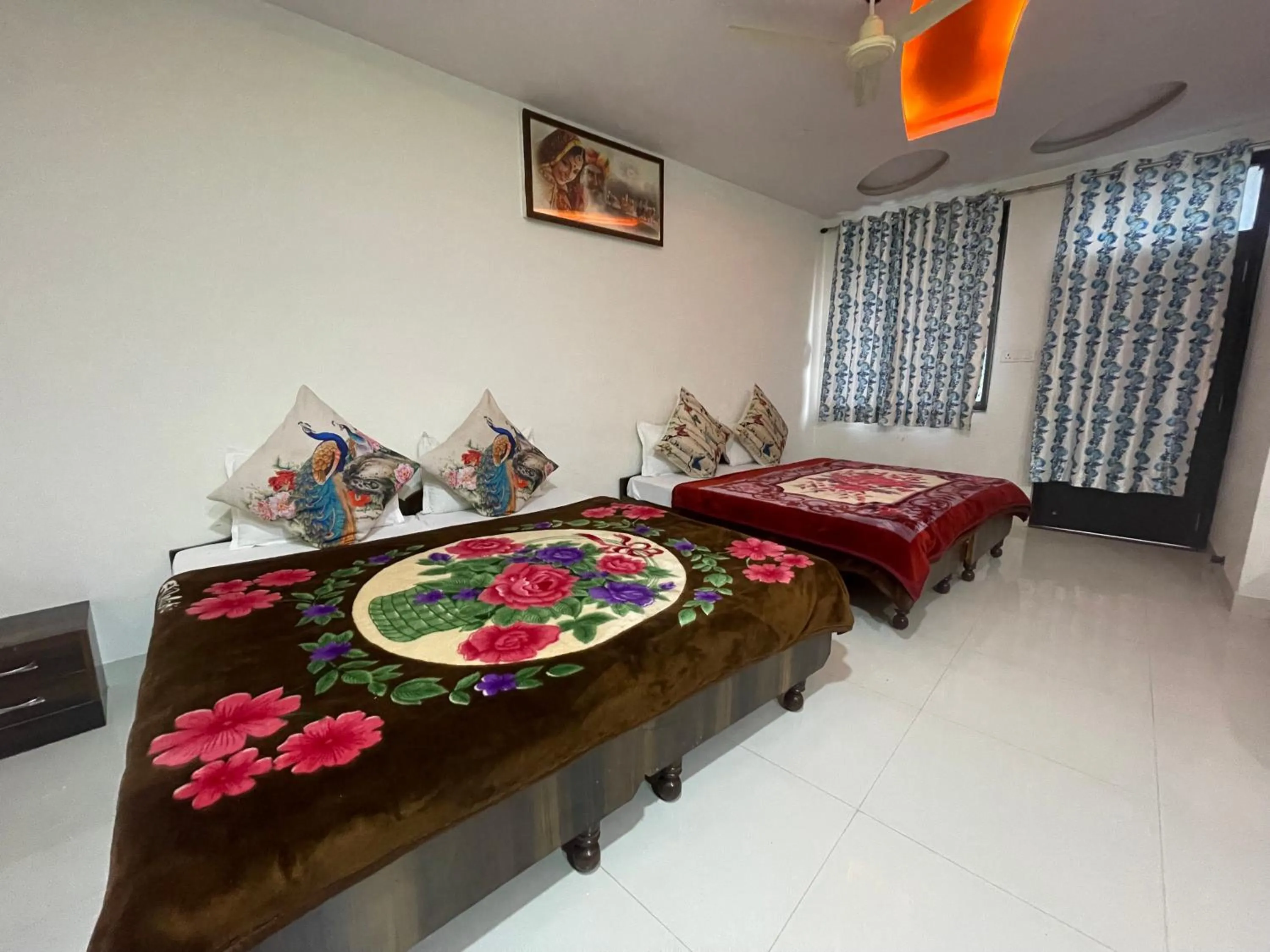 Bed in Hotel Raj Palace