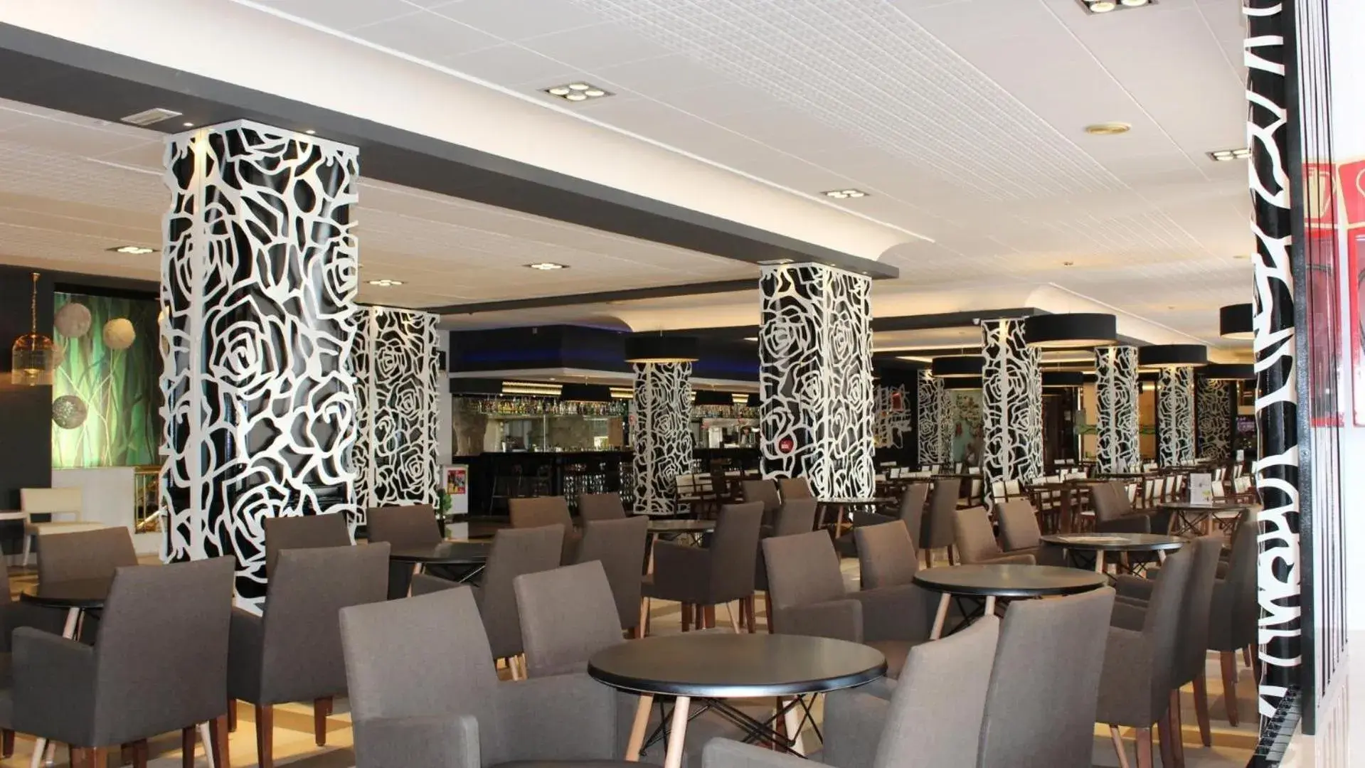 Restaurant/places to eat in Evenia Olympic Garden Restaurant/places to eat in Evenia Olympic Garden