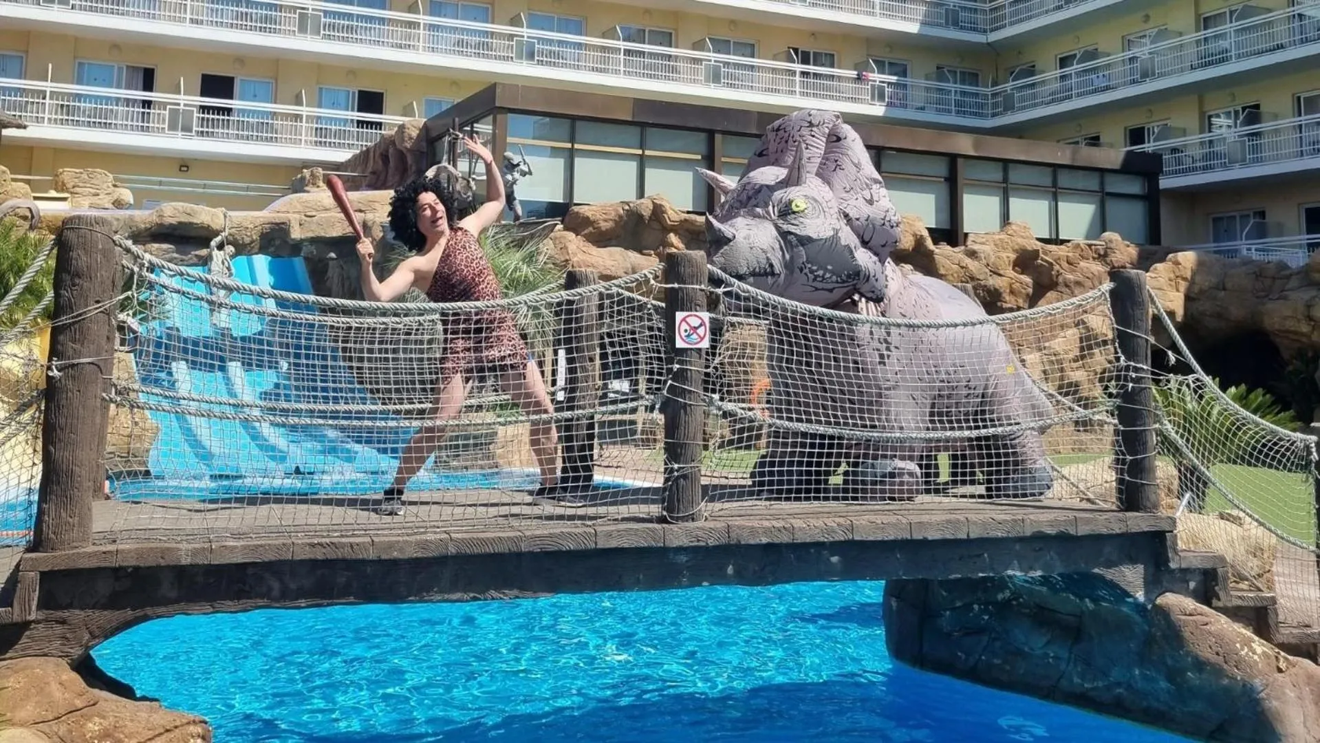 Swimming pool in Evenia Olympic Suites