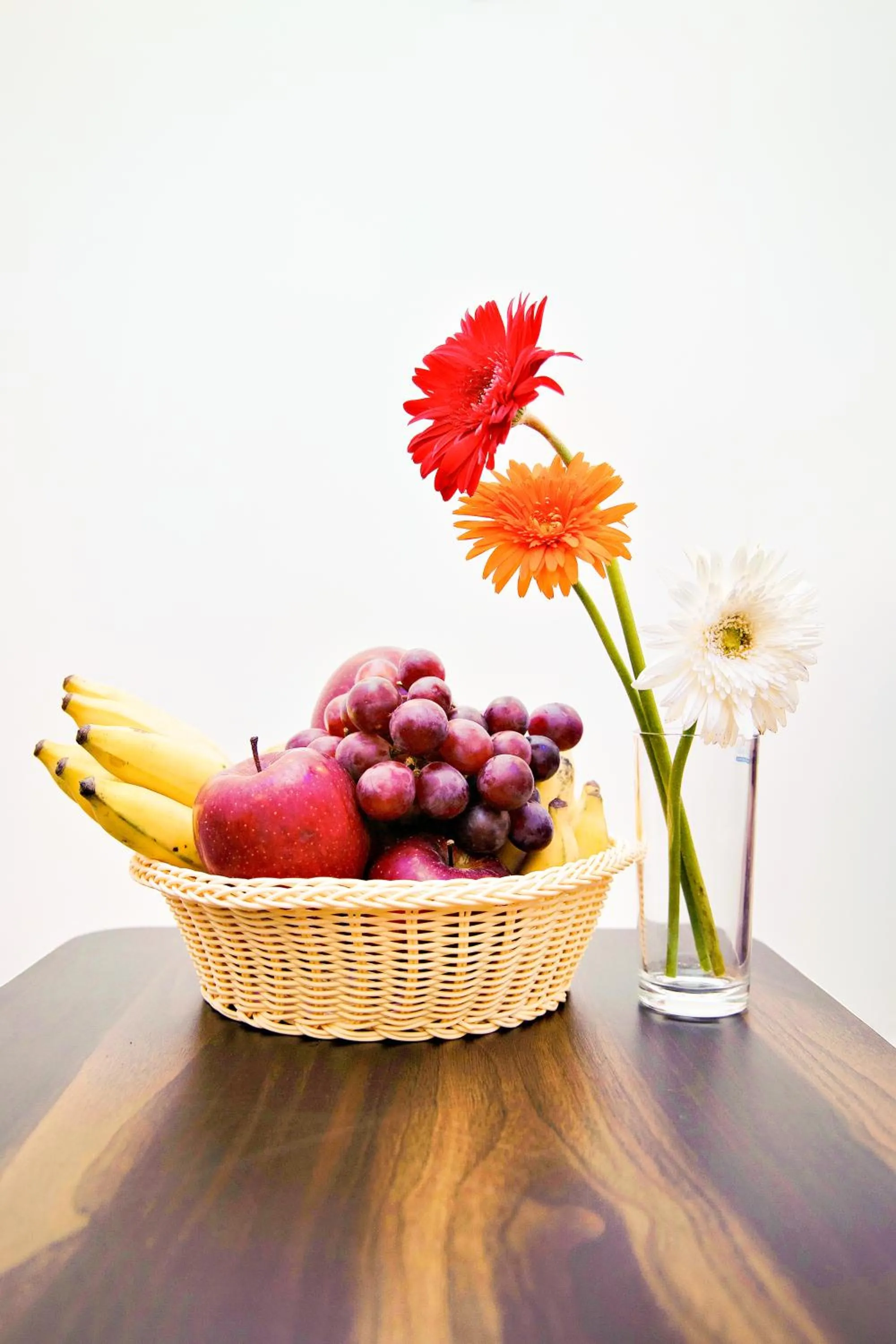 Food and drinks in Villa Grand Hotel Near Kempegowda International Airport