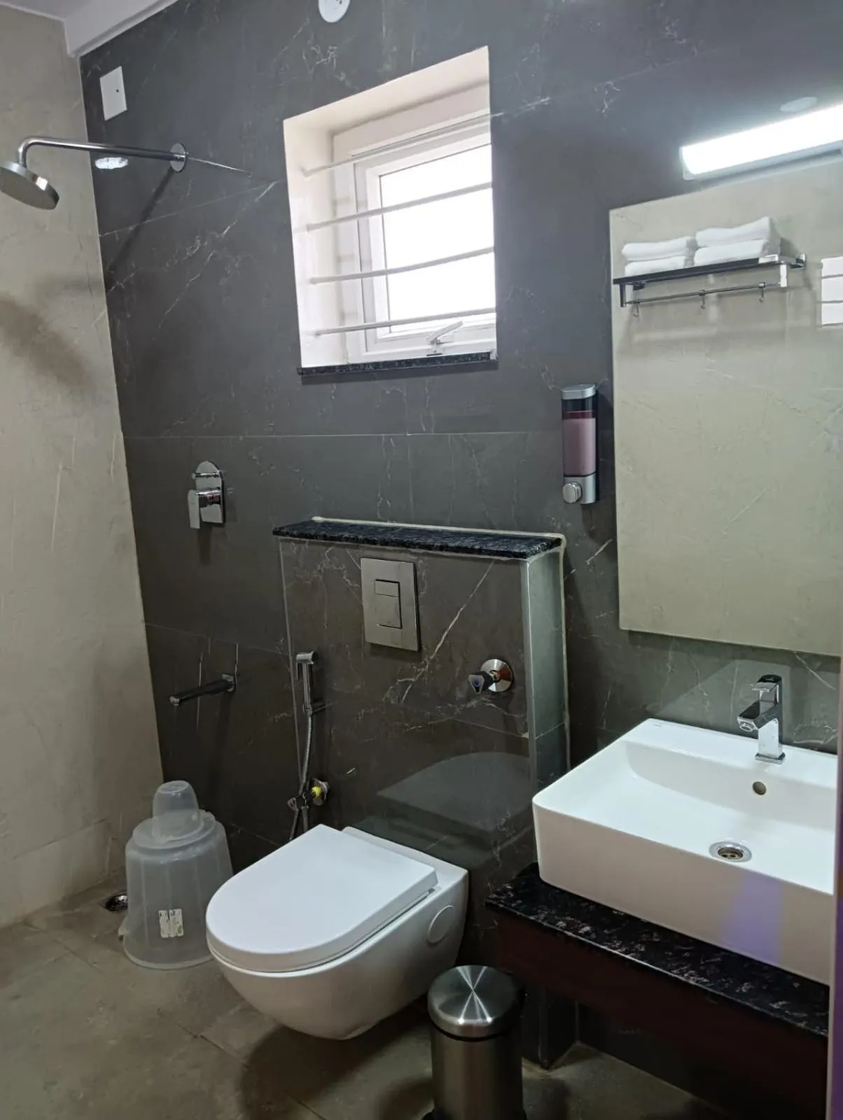 Bathroom in Villa Grand Hotel Near Kempegowda International Airport