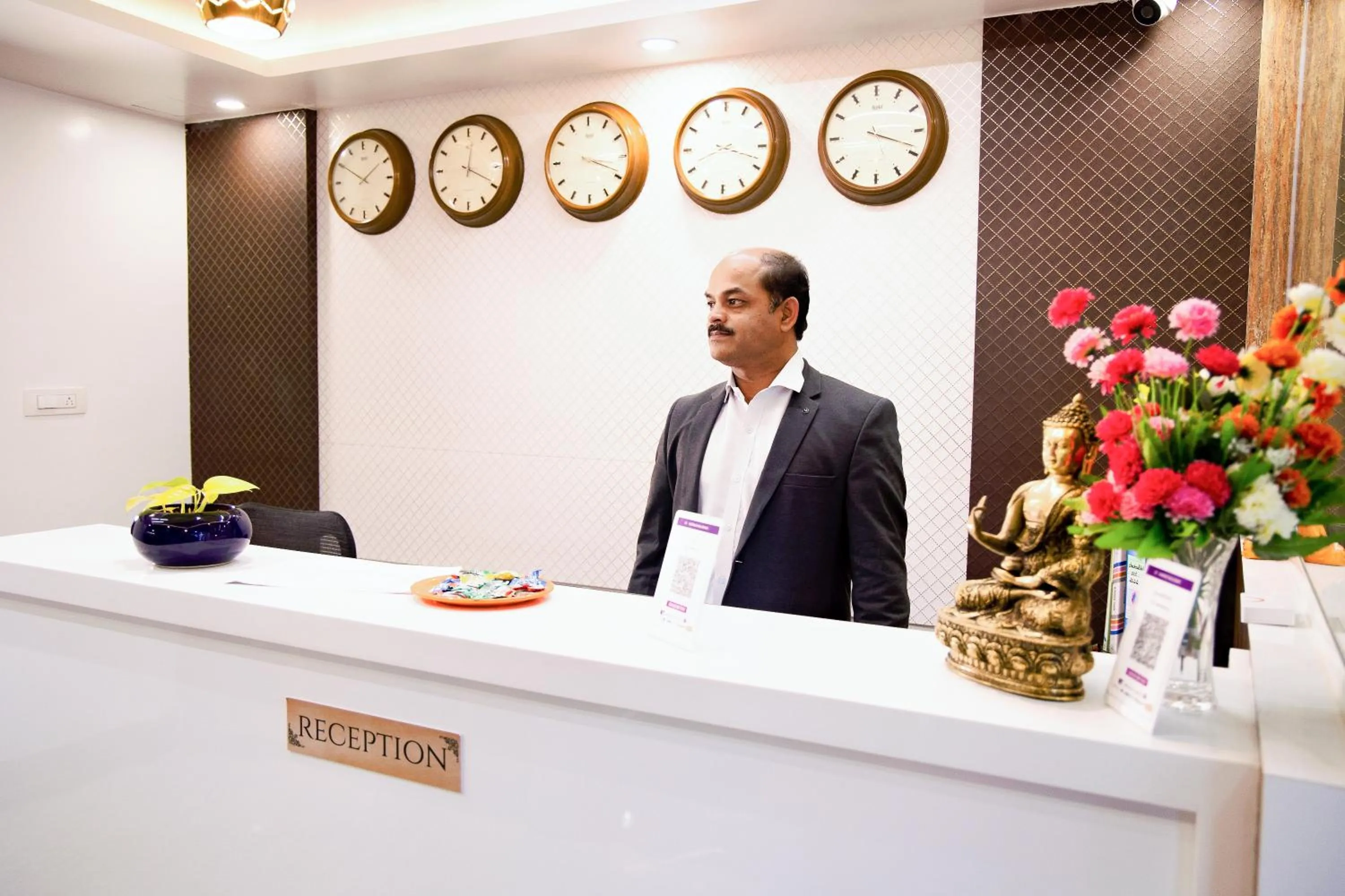 Staff in Villa Grand Hotel Near Kempegowda International Airport