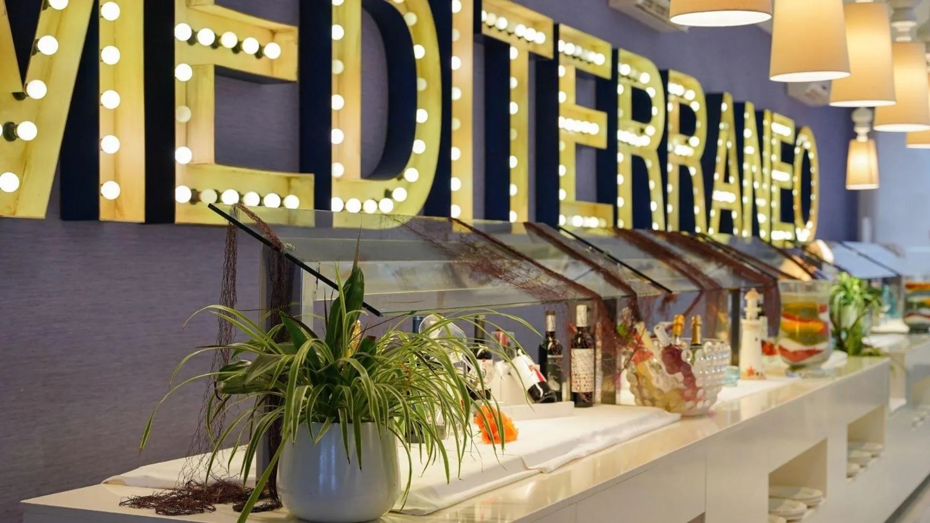 Restaurant/places to eat in Evenia Zoraida Garden