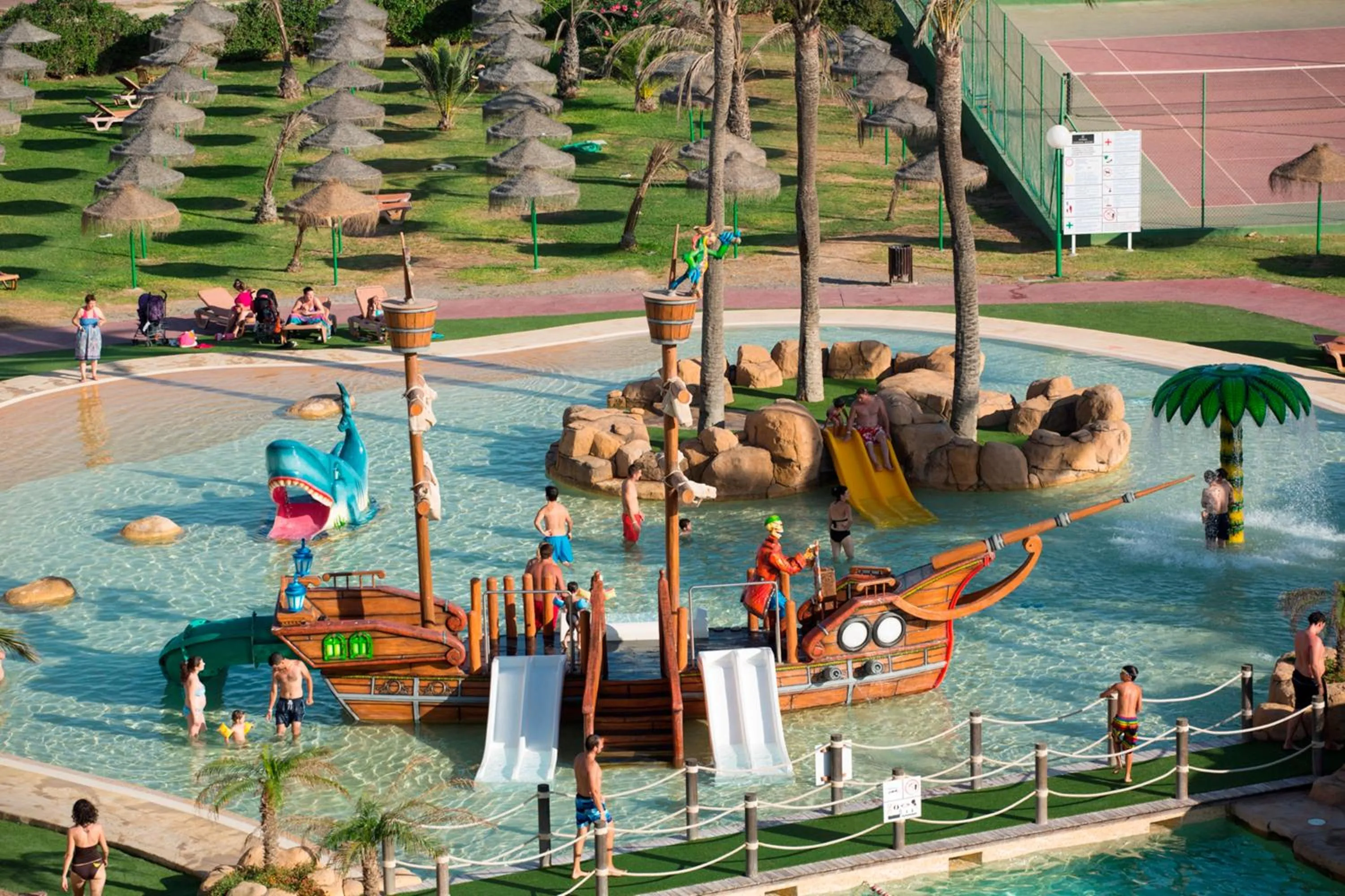 Pool view in Evenia Zoraida Resort
