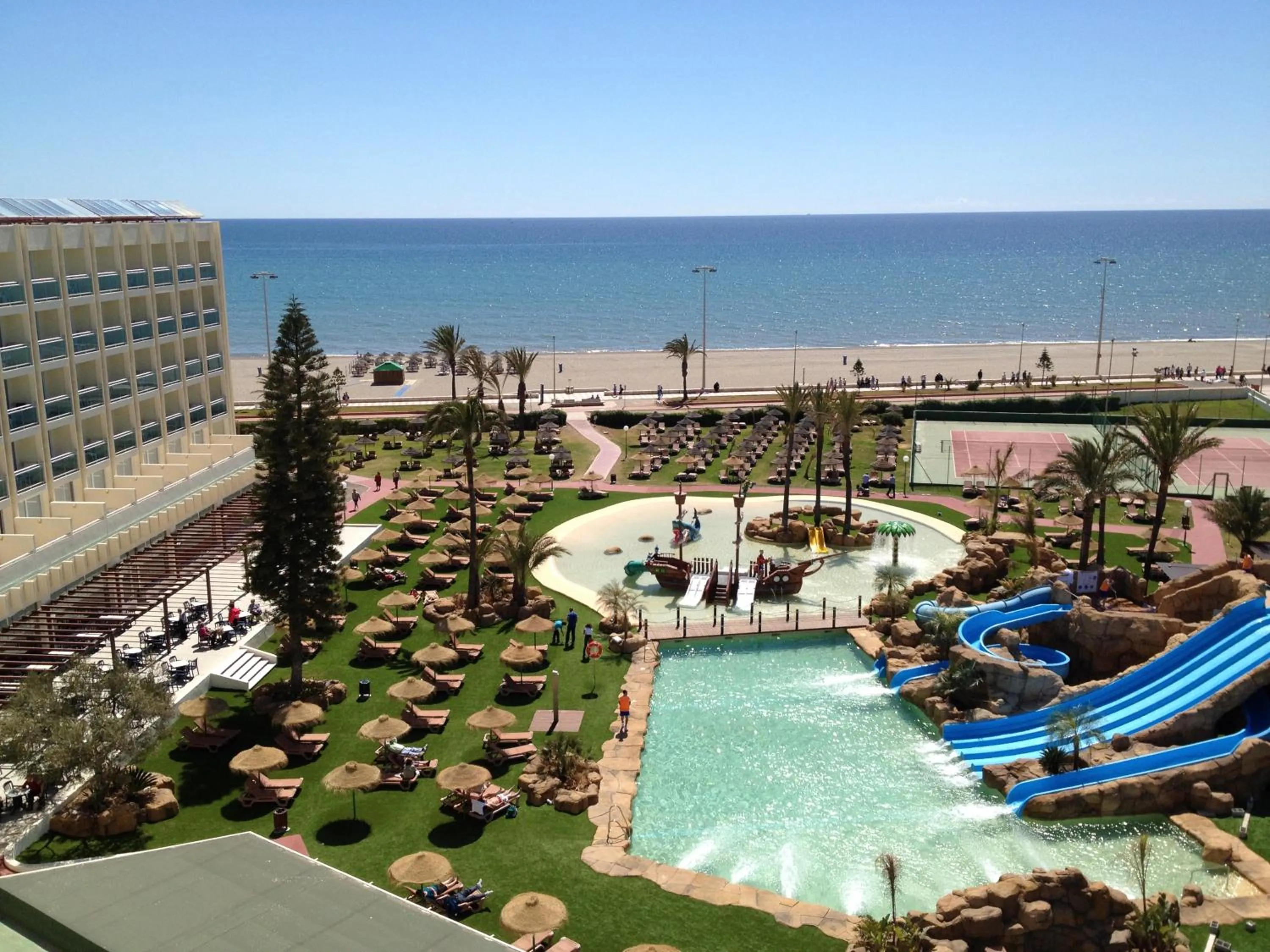 Beach in Evenia Zoraida Resort