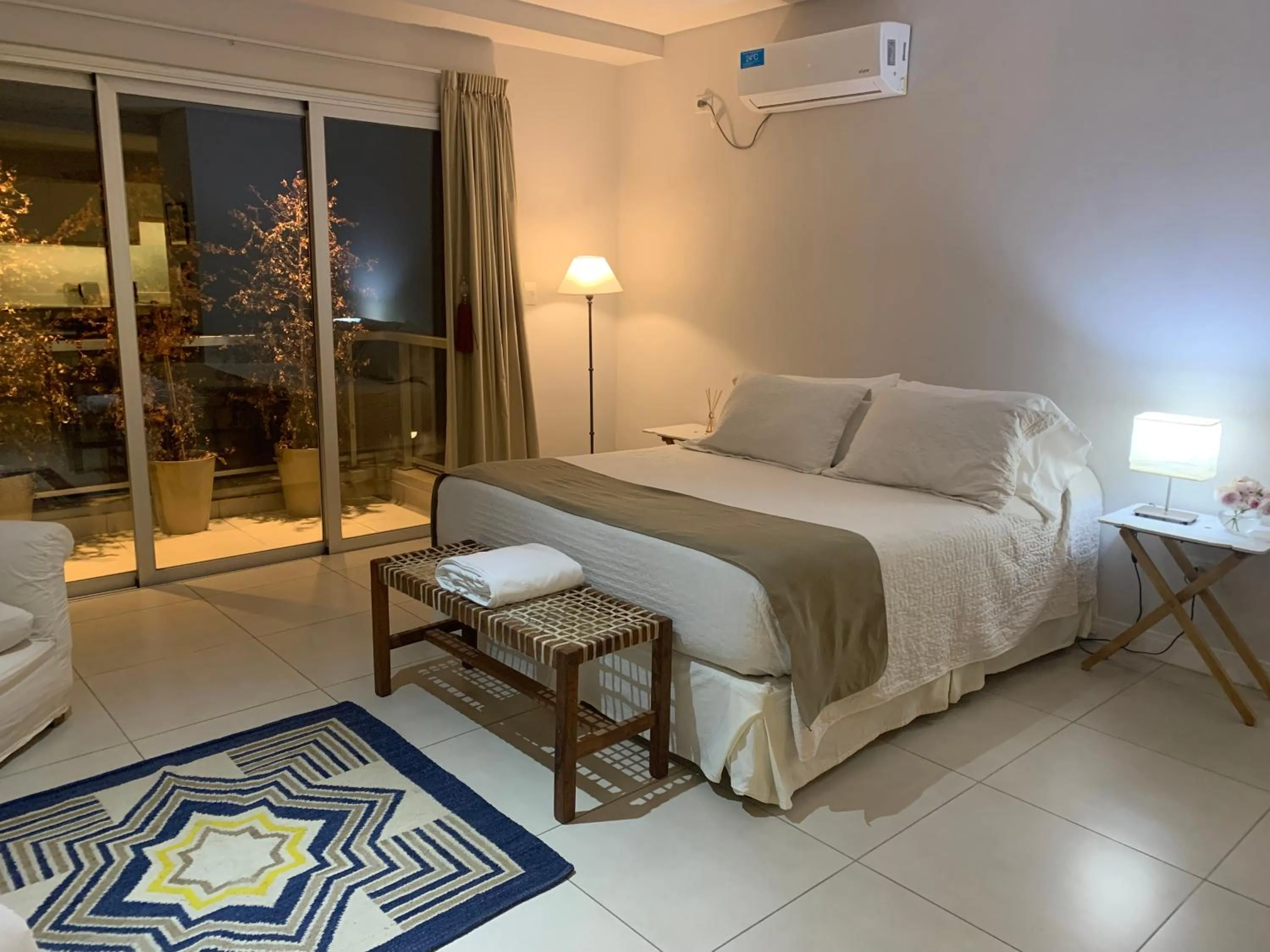 Photo of the whole room, Bed in Loft Boutique en el centro de Salta