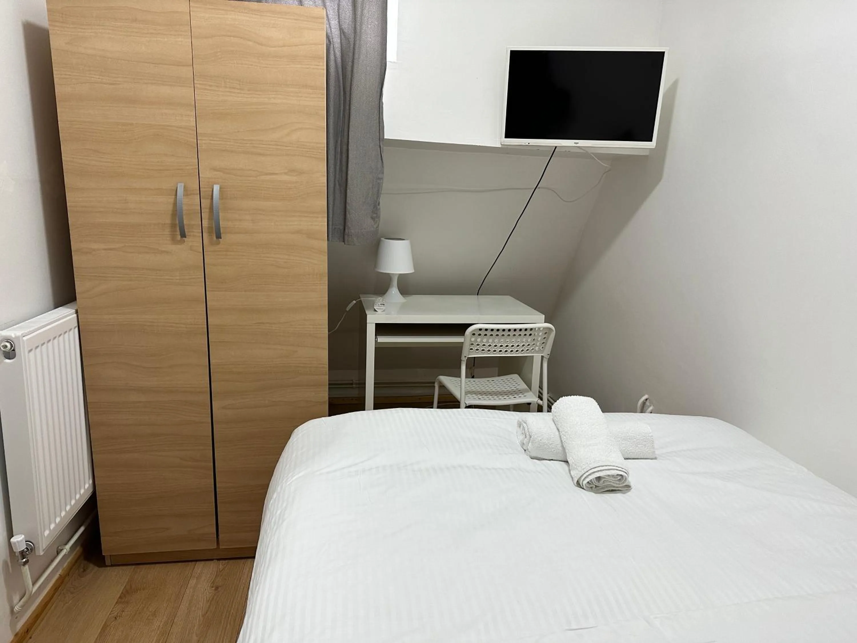 TV and multimedia, Bed in City Lodge Shadwell