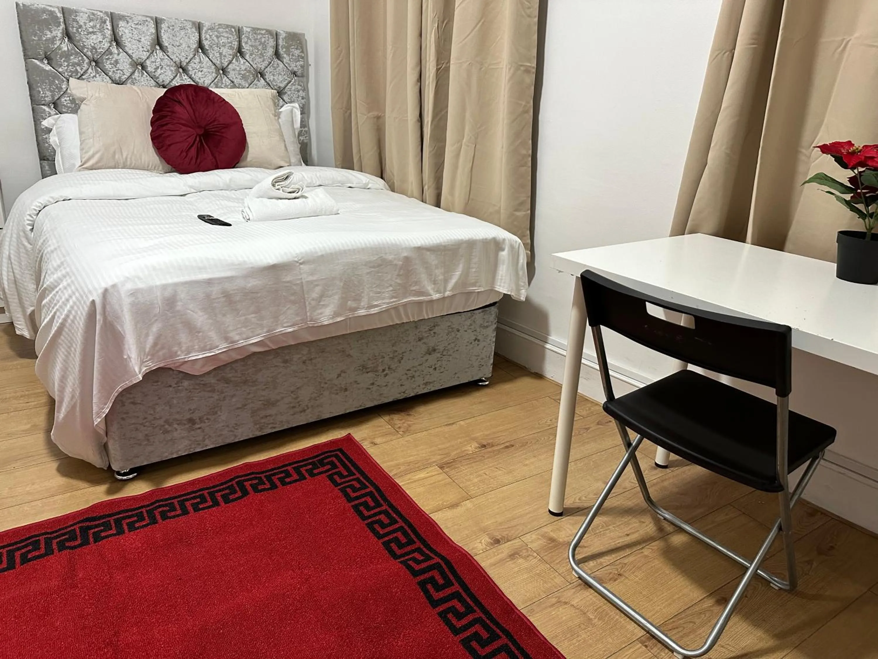 Bed in City Lodge Shadwell