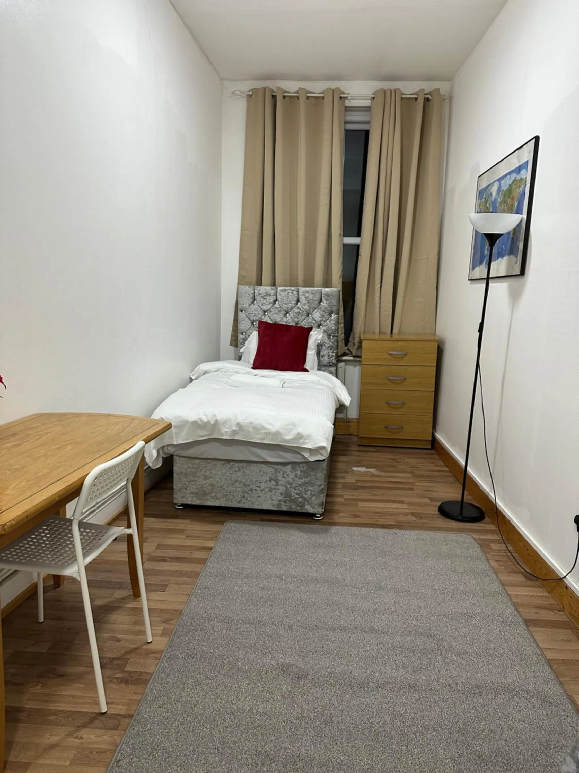 Bed in City Lodge Shadwell