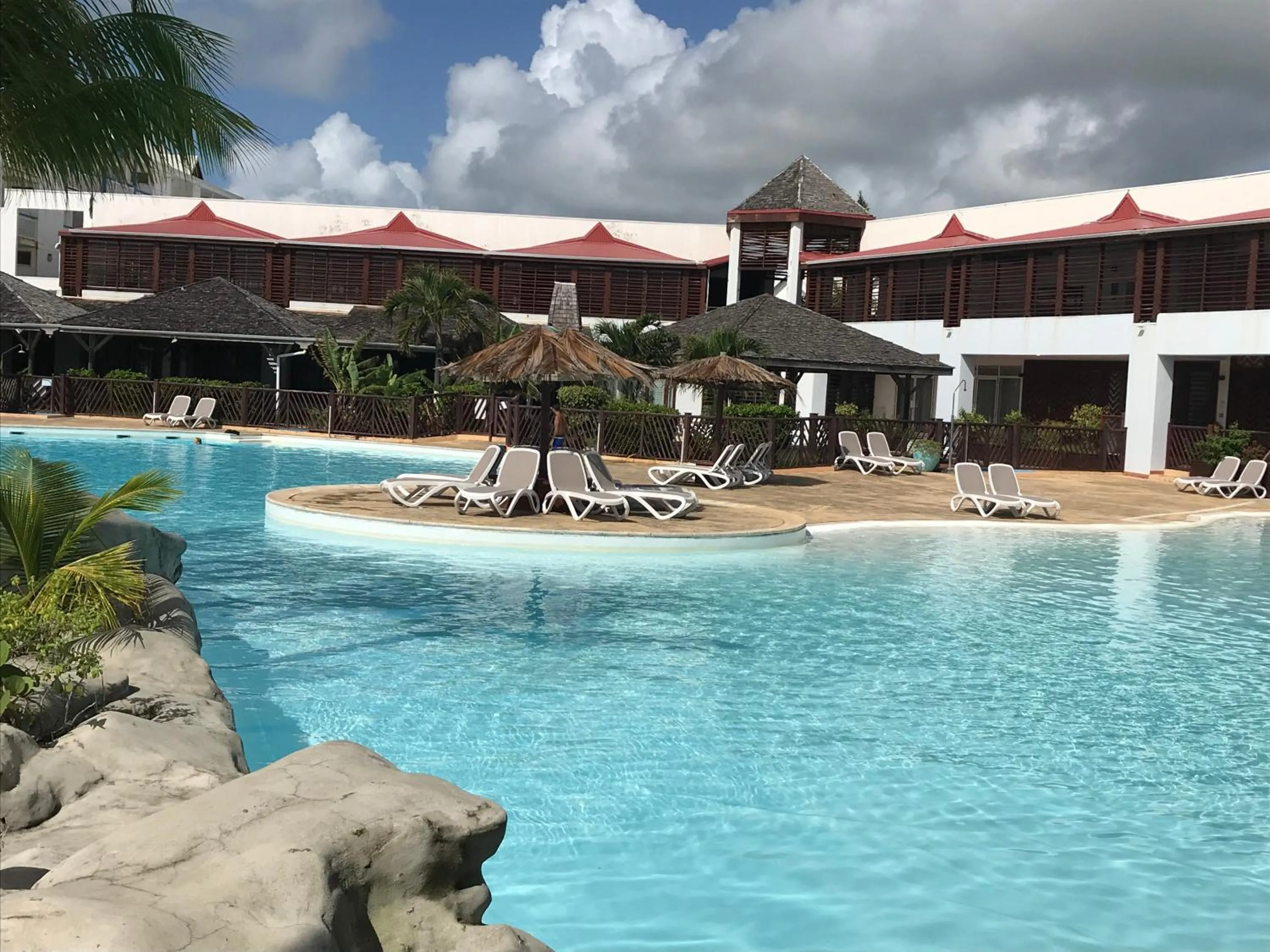 LE CAMASSIA - Studio de standing dans résidence privée avec accès Piscine et plage.