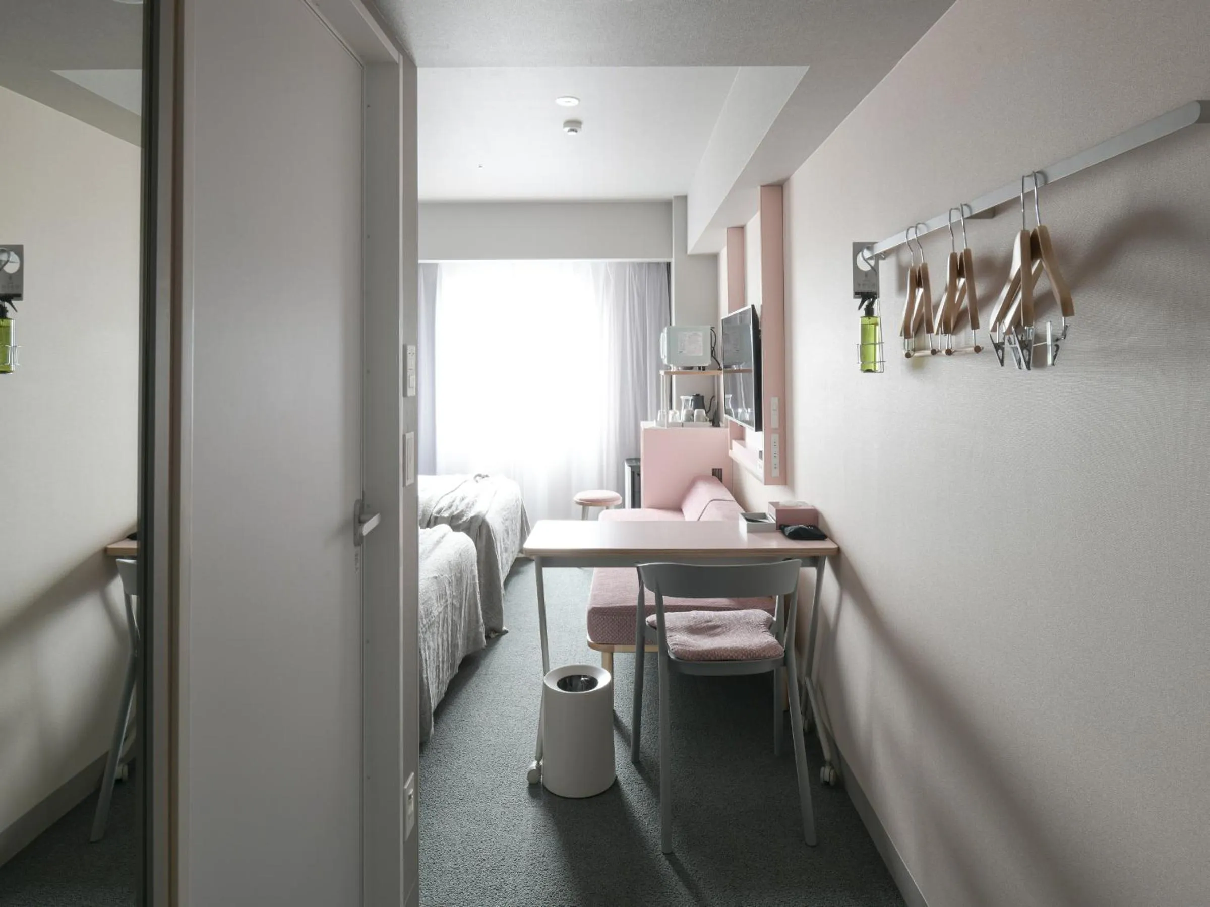 Photo of the whole room in Vessel Inn Takadanobaba Station