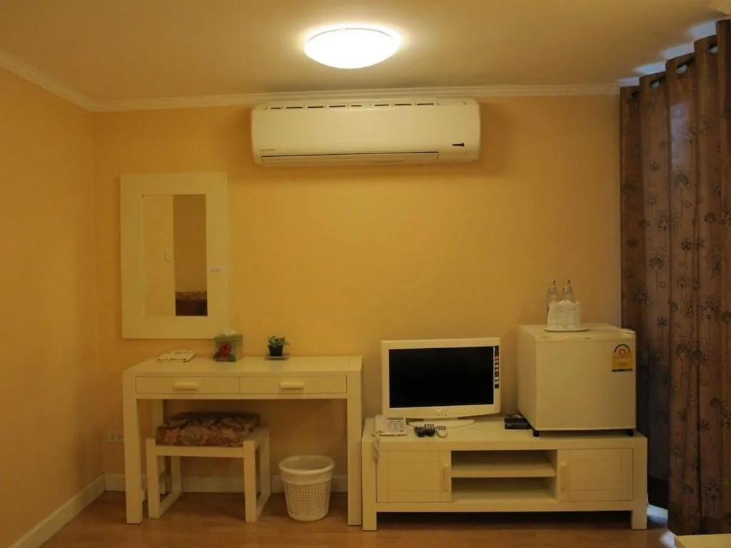 TV and multimedia in Triple Palms House