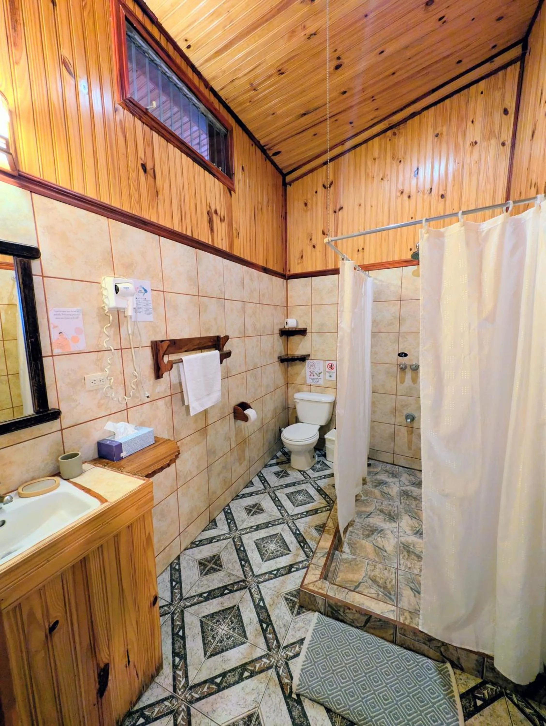 Miztli Lodge & Adventure