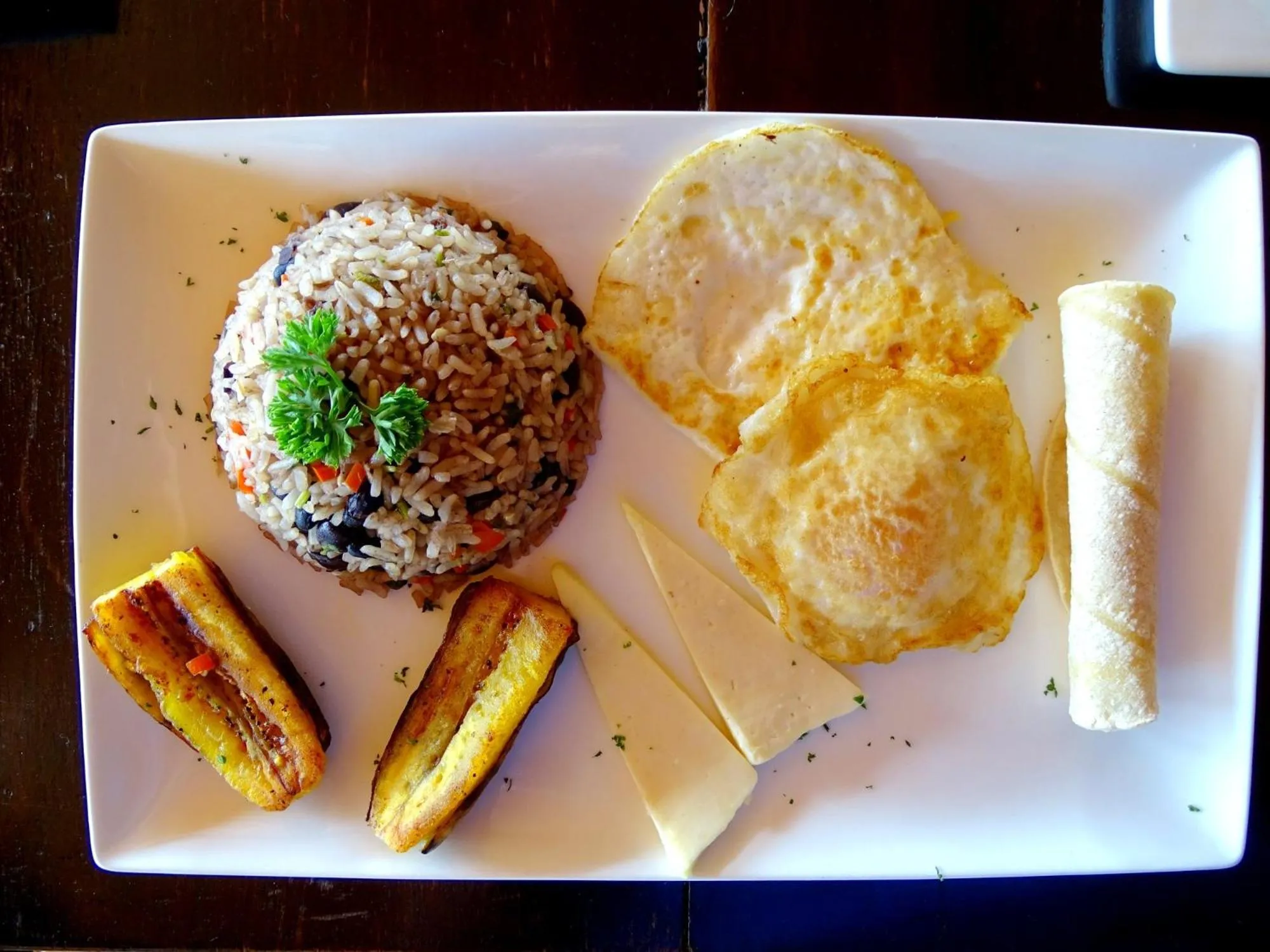 Breakfast in Miztli Lodge & Adventure