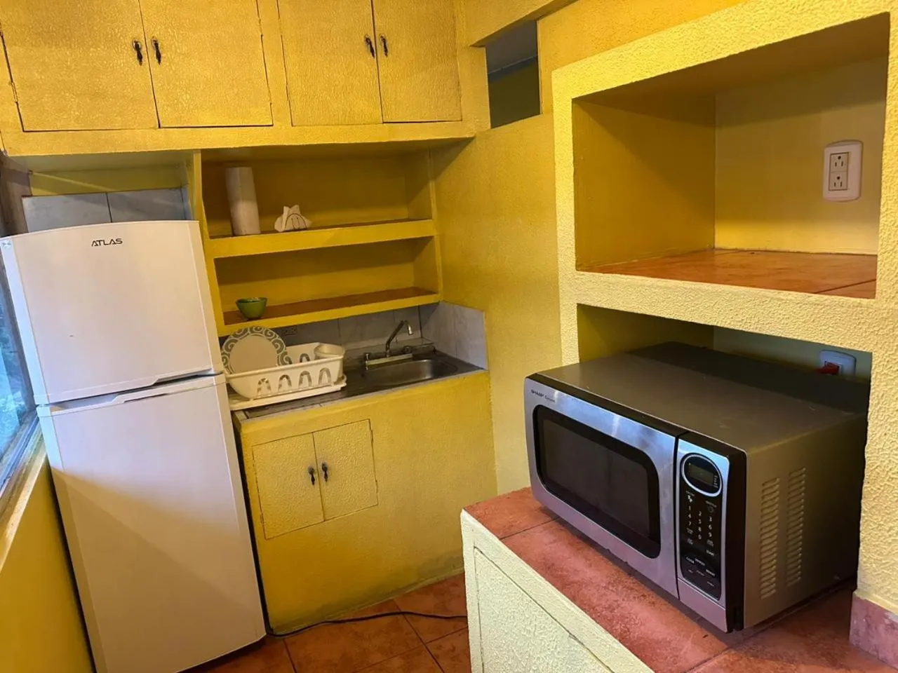 Kitchen or kitchenette in Miztli Lodge & Adventure