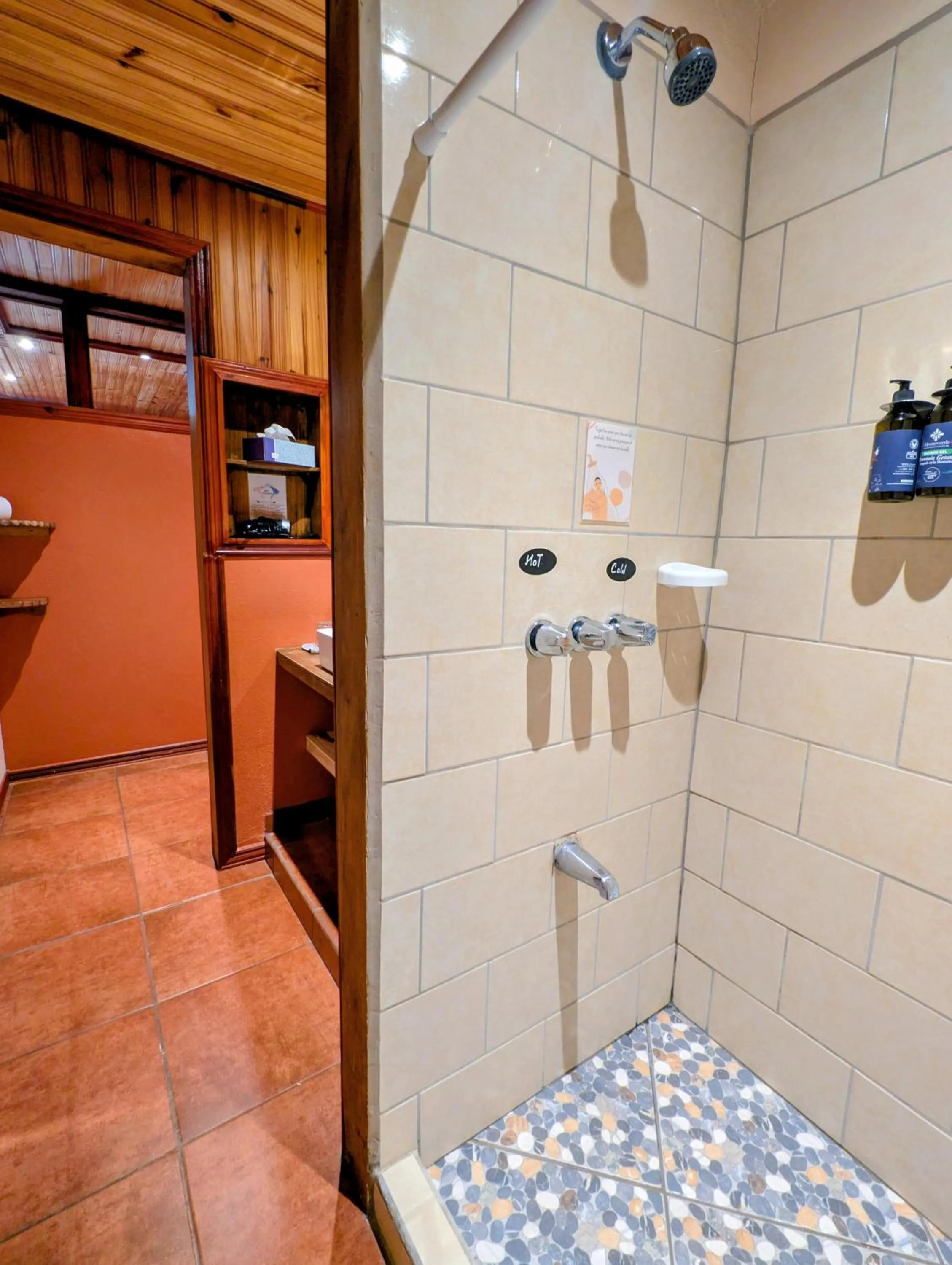 Miztli Lodge & Adventure