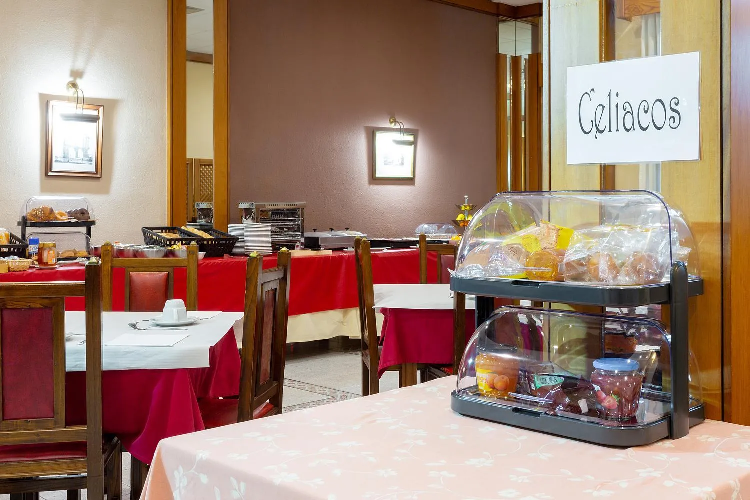 Buffet breakfast in Hotel Zeus