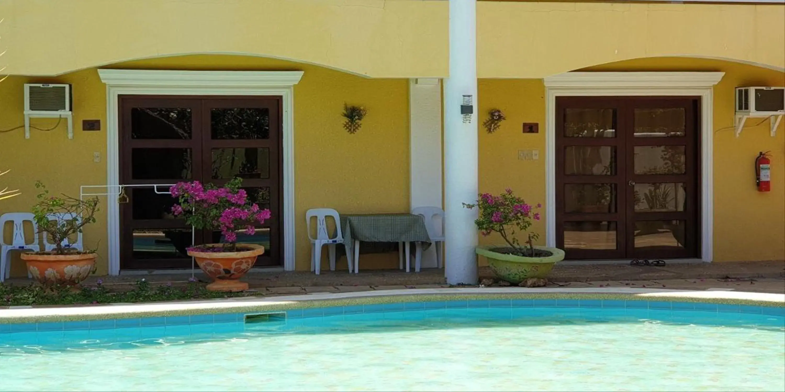 Swimming pool in Hanbee's Resort Swimming pool in Hanbee's Resort