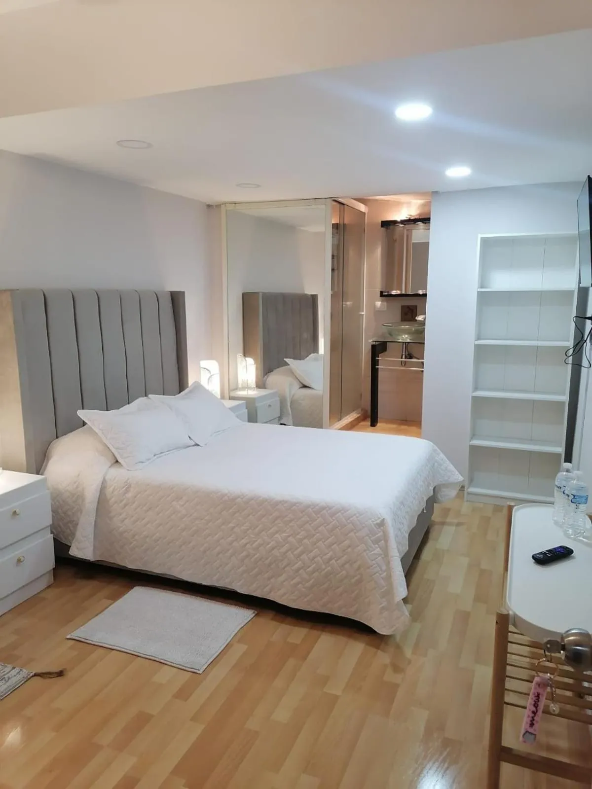 Bedroom, Bed in Habitaciones Narvarte Del Valle