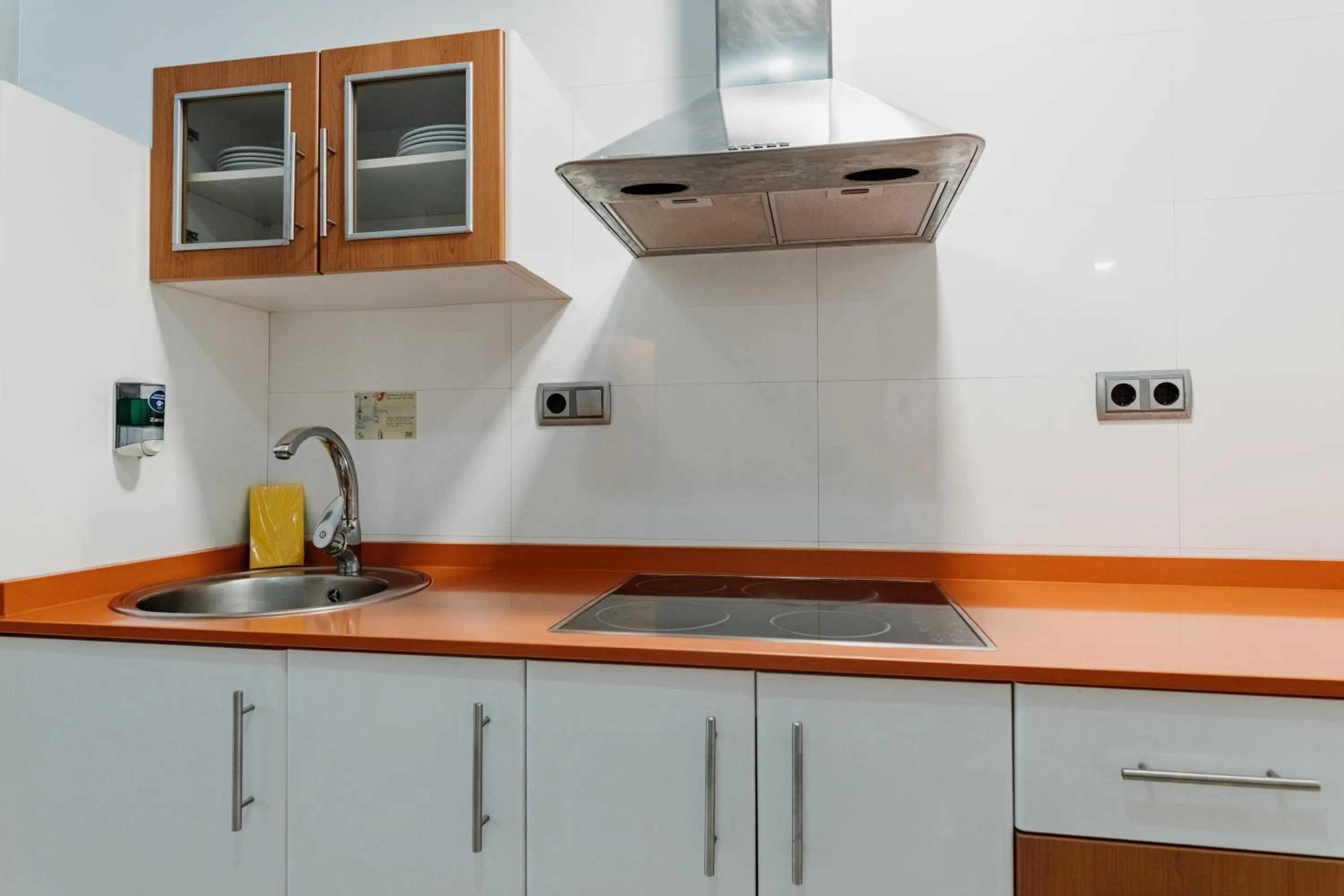 Kitchen or kitchenette in Aparthotel Bahía