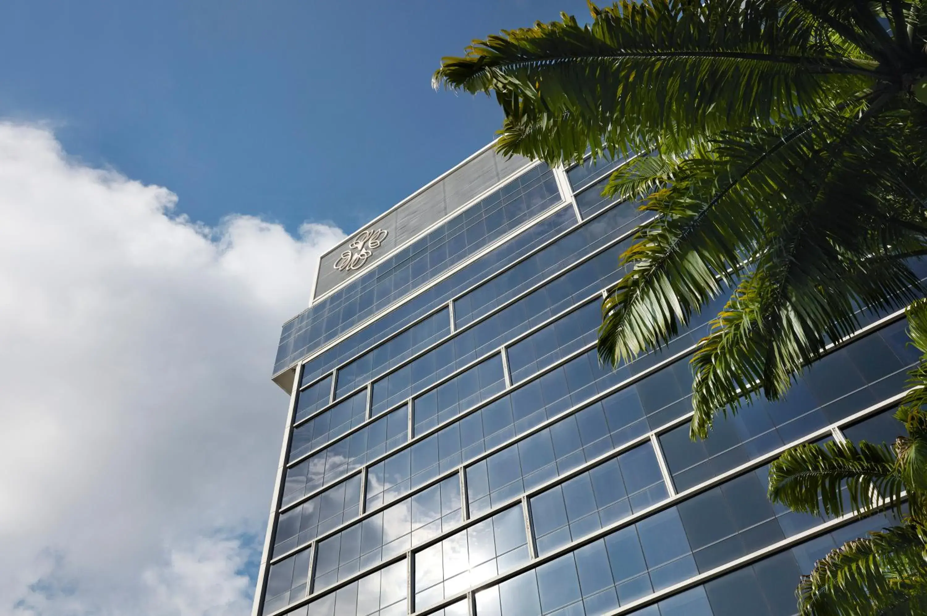 Property building in Momentus Hotel Alexandra Property building in Momentus Hotel Alexandra