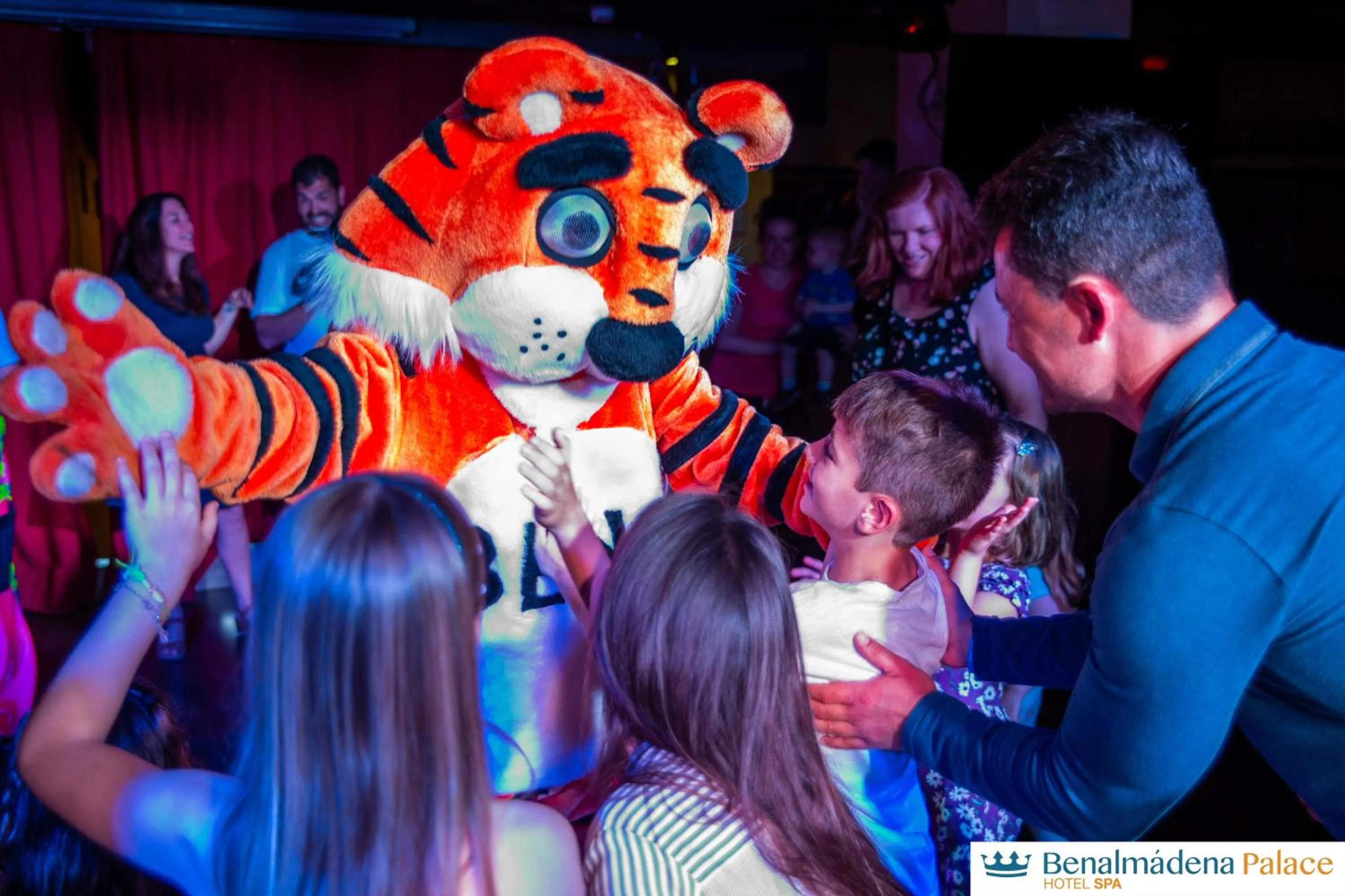 Evening entertainment in Benalmadena Palace Spa