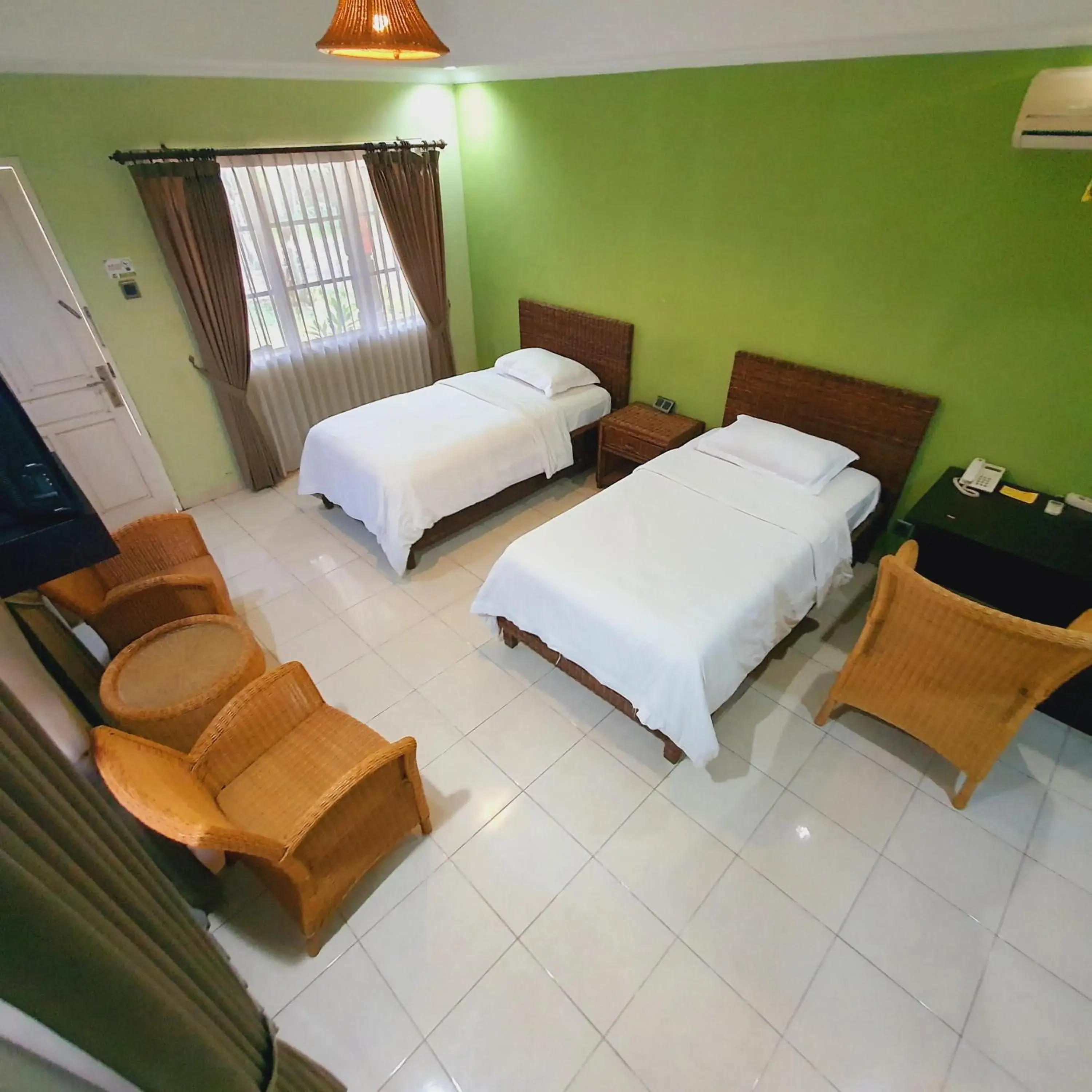 Deluxe Twin Room in Tengger Guesthouse Deluxe Twin Room in Tengger Guesthouse