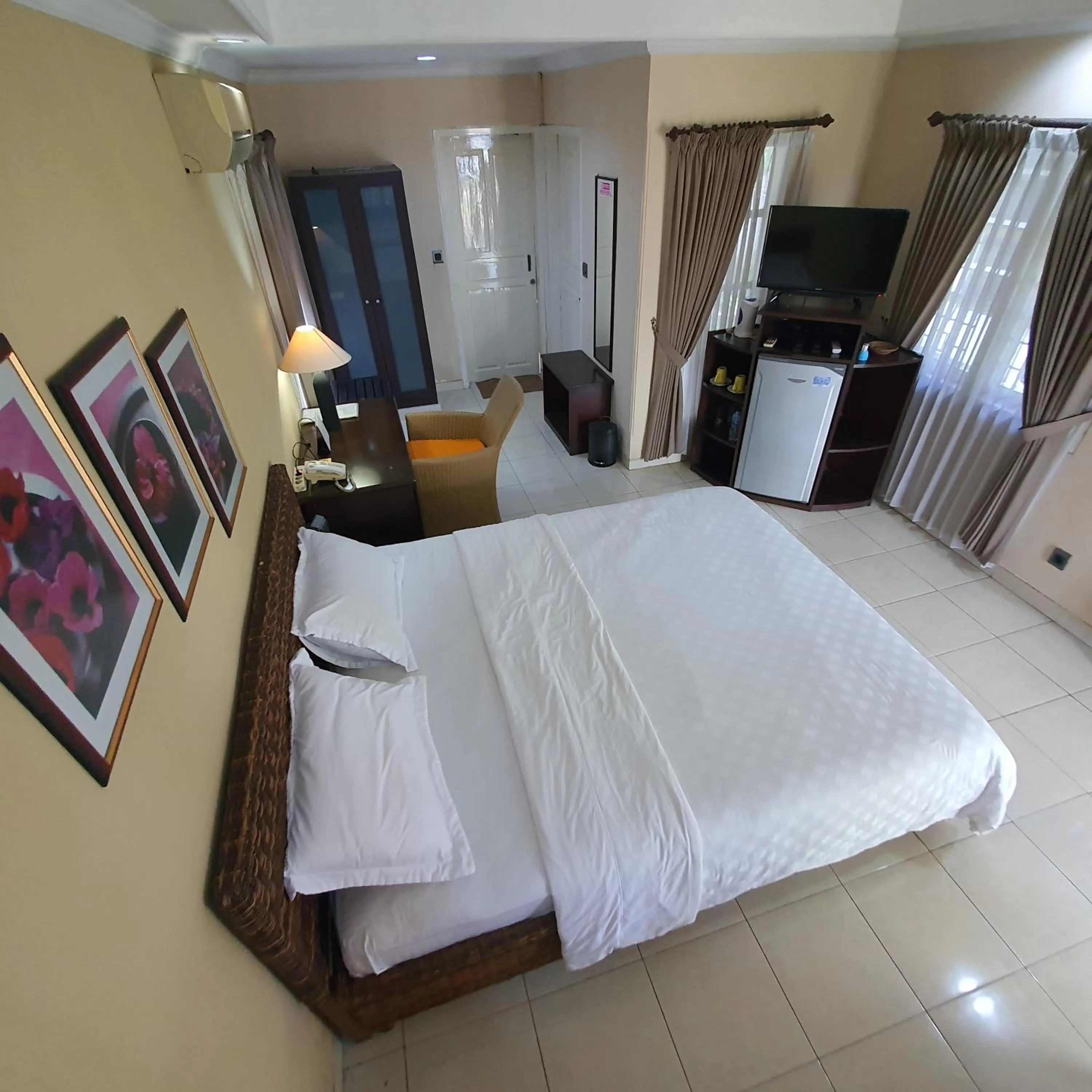 Photo of the whole room, Bed in Tengger Guesthouse