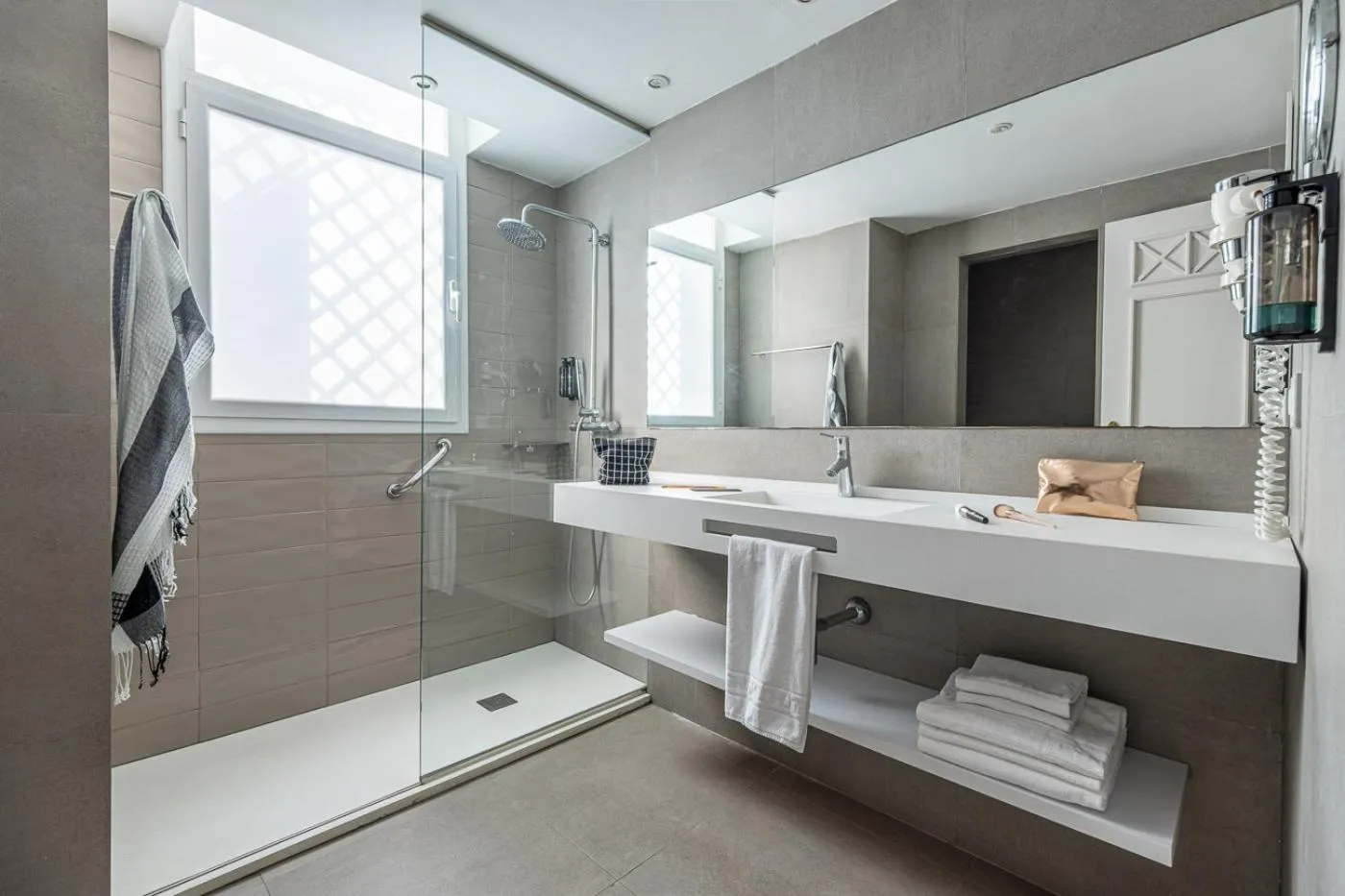 Bathroom in Estival Torrequebrada