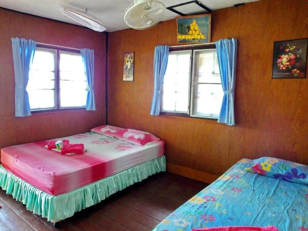 Bed in OK2 Mamajim Bungalows