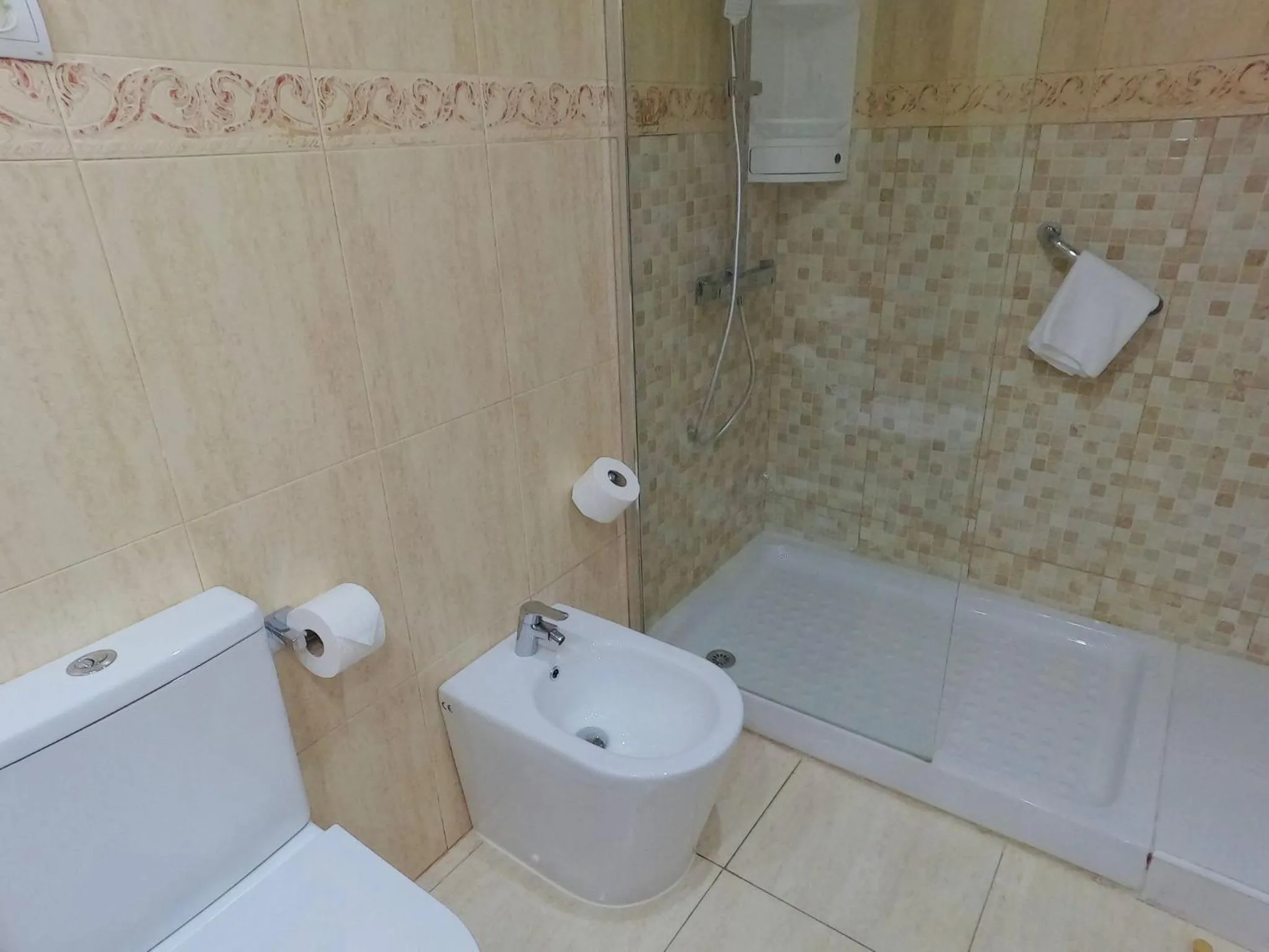 Shower in Bahía Serena