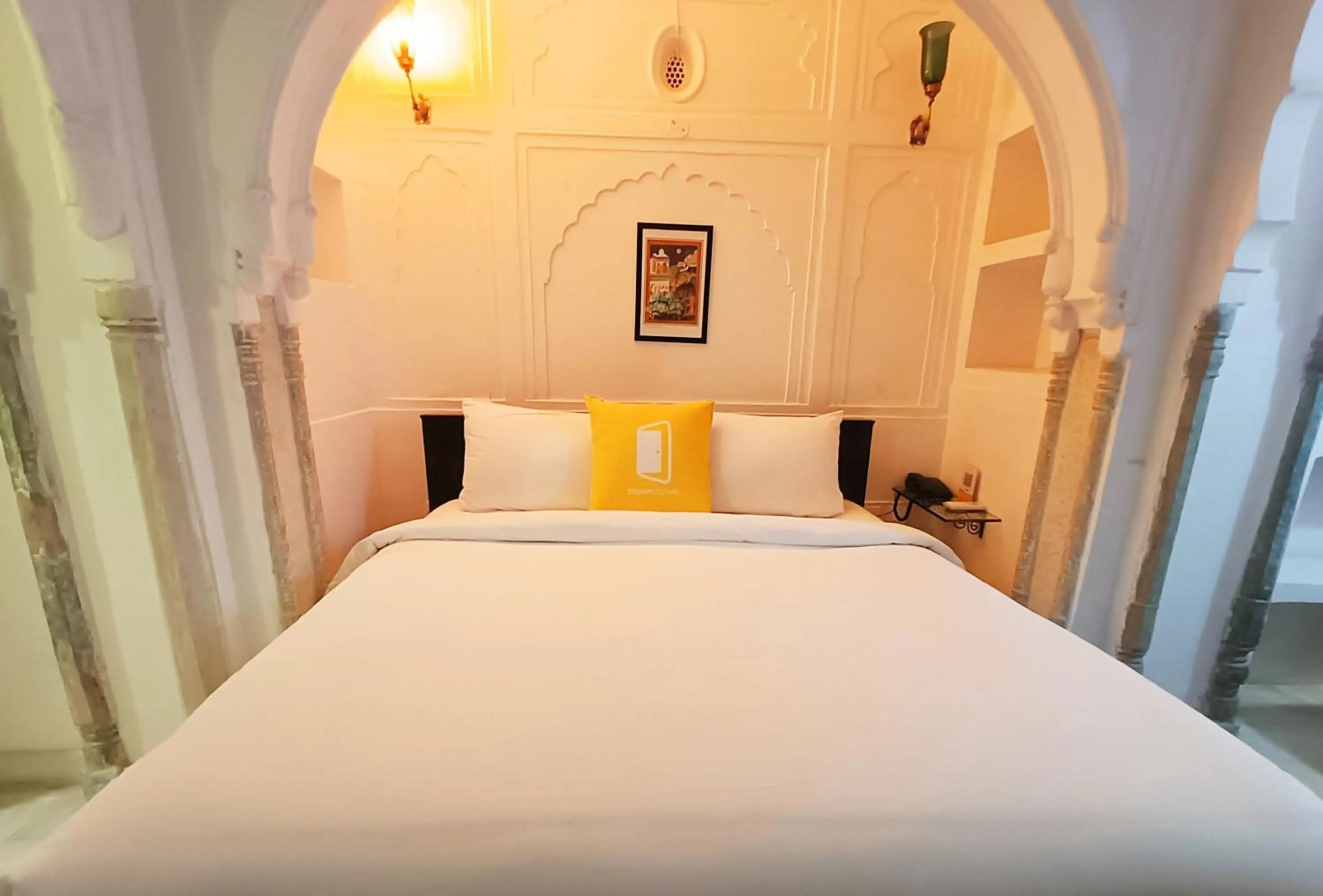 Bed in Bloom Boutique l Chelon Haveli
