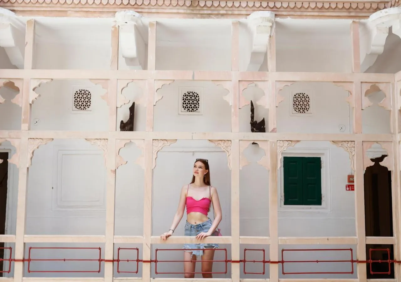 Property building in Bloom Boutique l Chelon Haveli