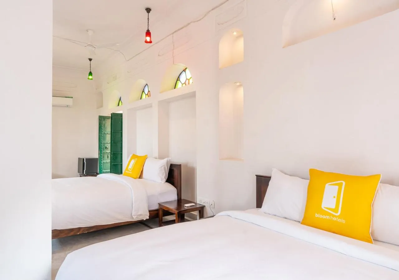 Bedroom, Bed in Bloom Boutique l Chelon Haveli