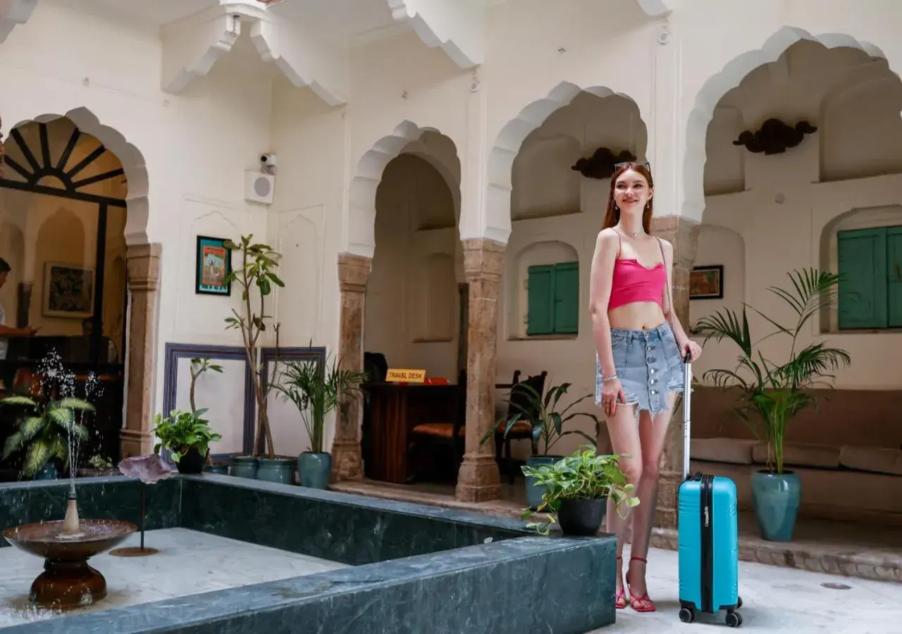 Lobby or reception in Bloom Boutique - Chelon Haveli Lobby or reception in Bloom Boutique - Chelon Haveli