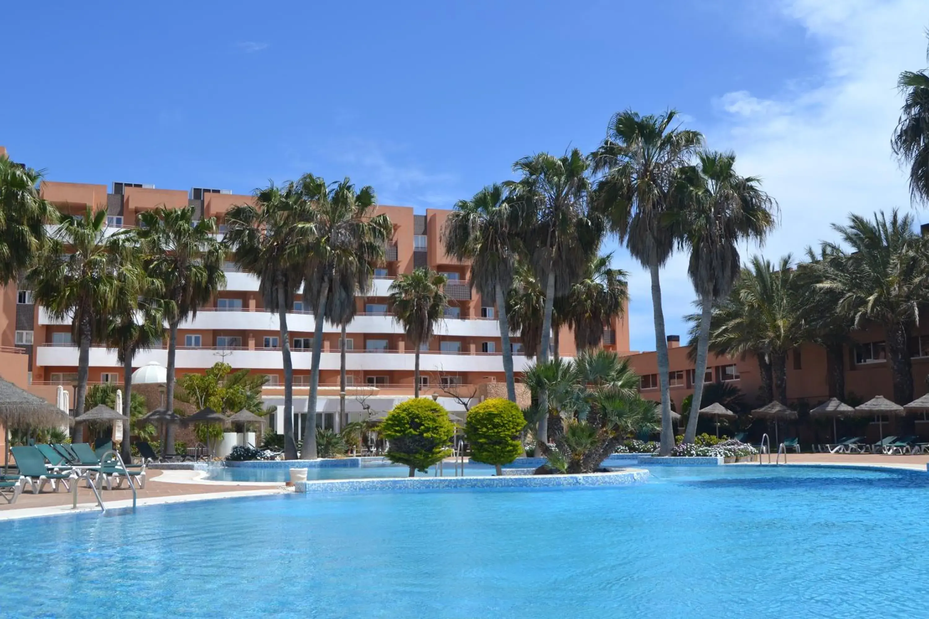 Facade/entrance in Arena Center Facade/entrance in Arena Center