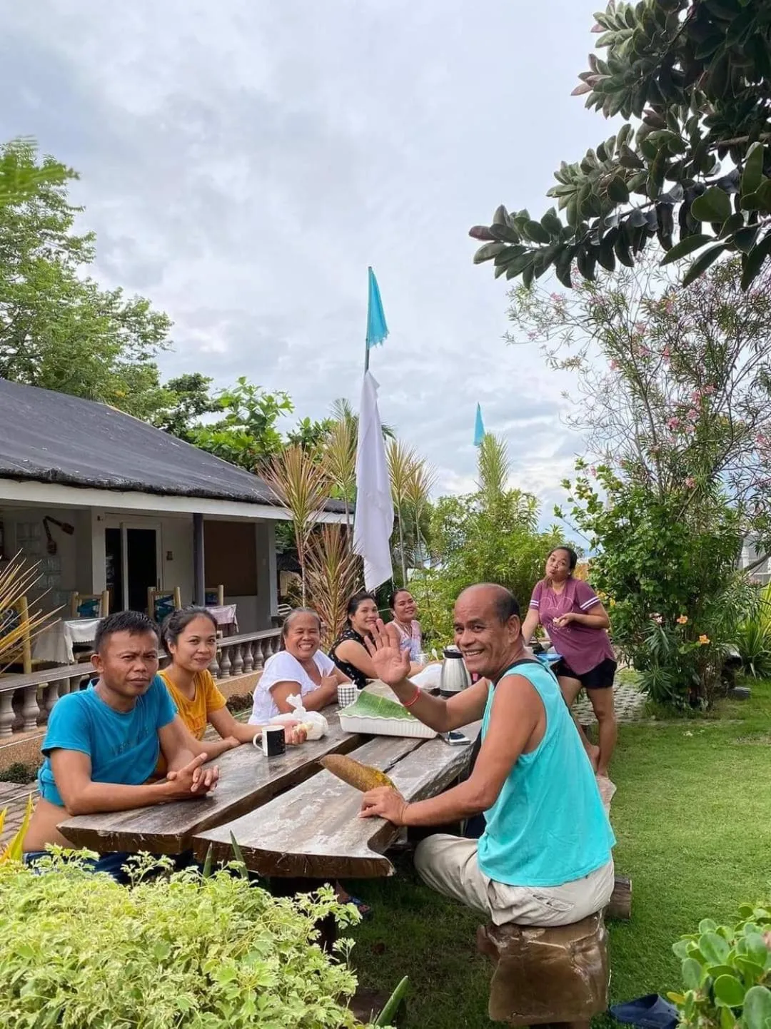 Restaurant/places to eat in SEAVIEW BEACH RESORT