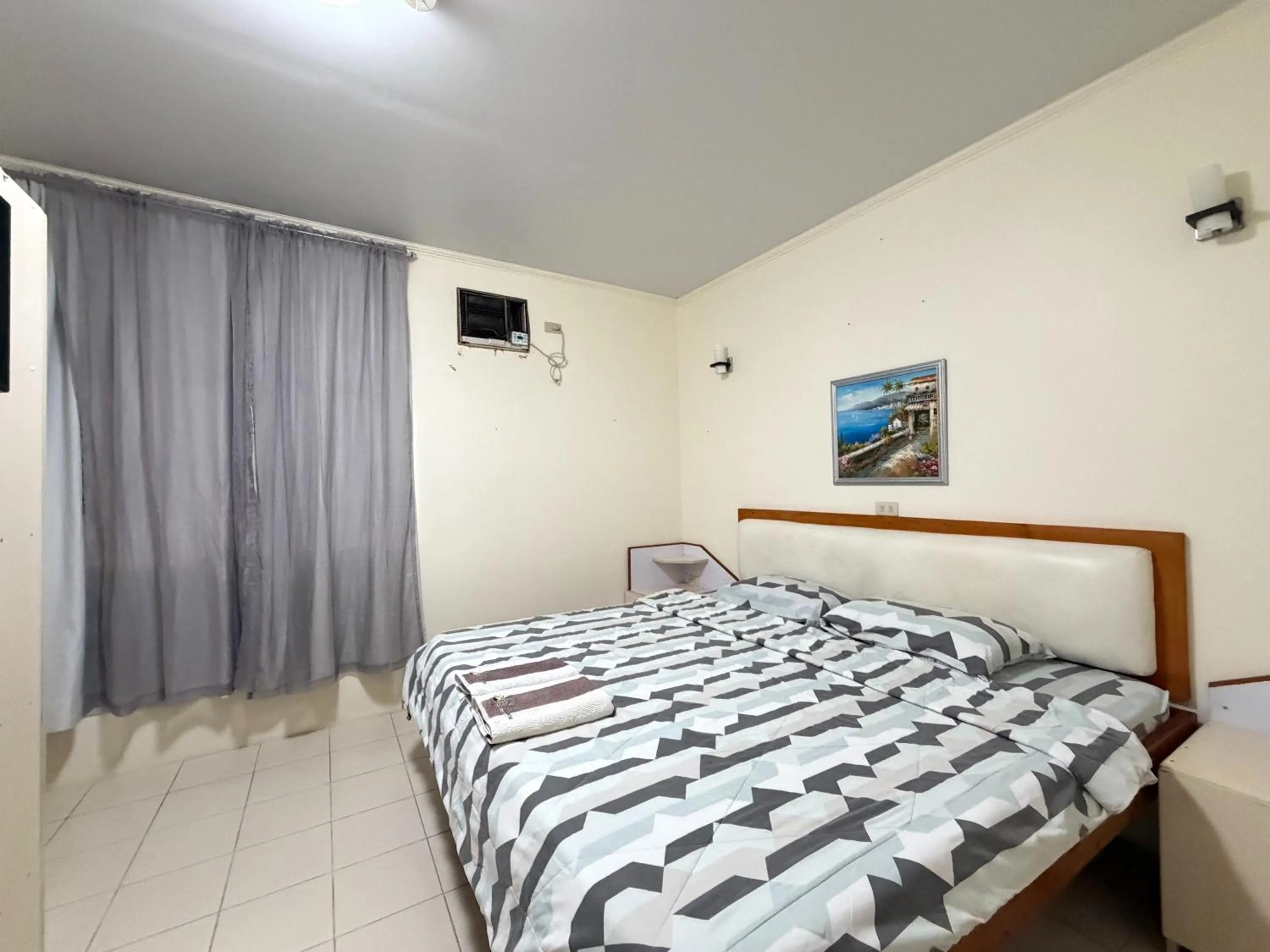 Bed in SEAVIEW BEACH RESORT