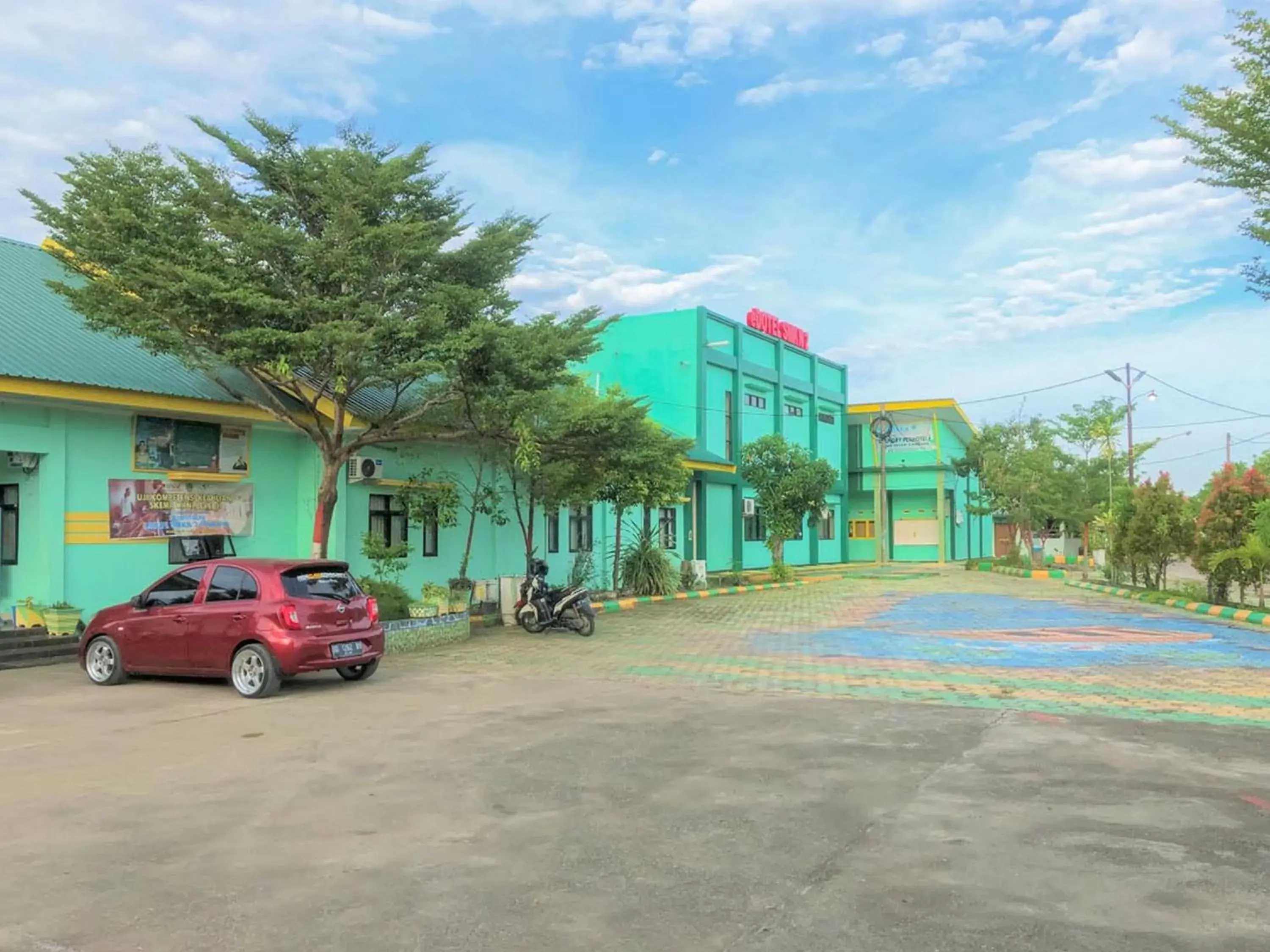 Property building in Edotel SMKN 2 Pinrang Mitra RedDoorz Property building in Edotel SMKN 2 Pinrang Mitra RedDoorz