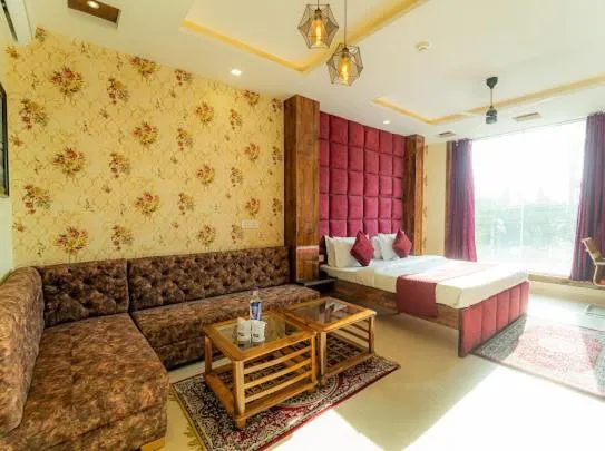 JINDAL SQUARE CHANDIGARH ZIRAKPUR