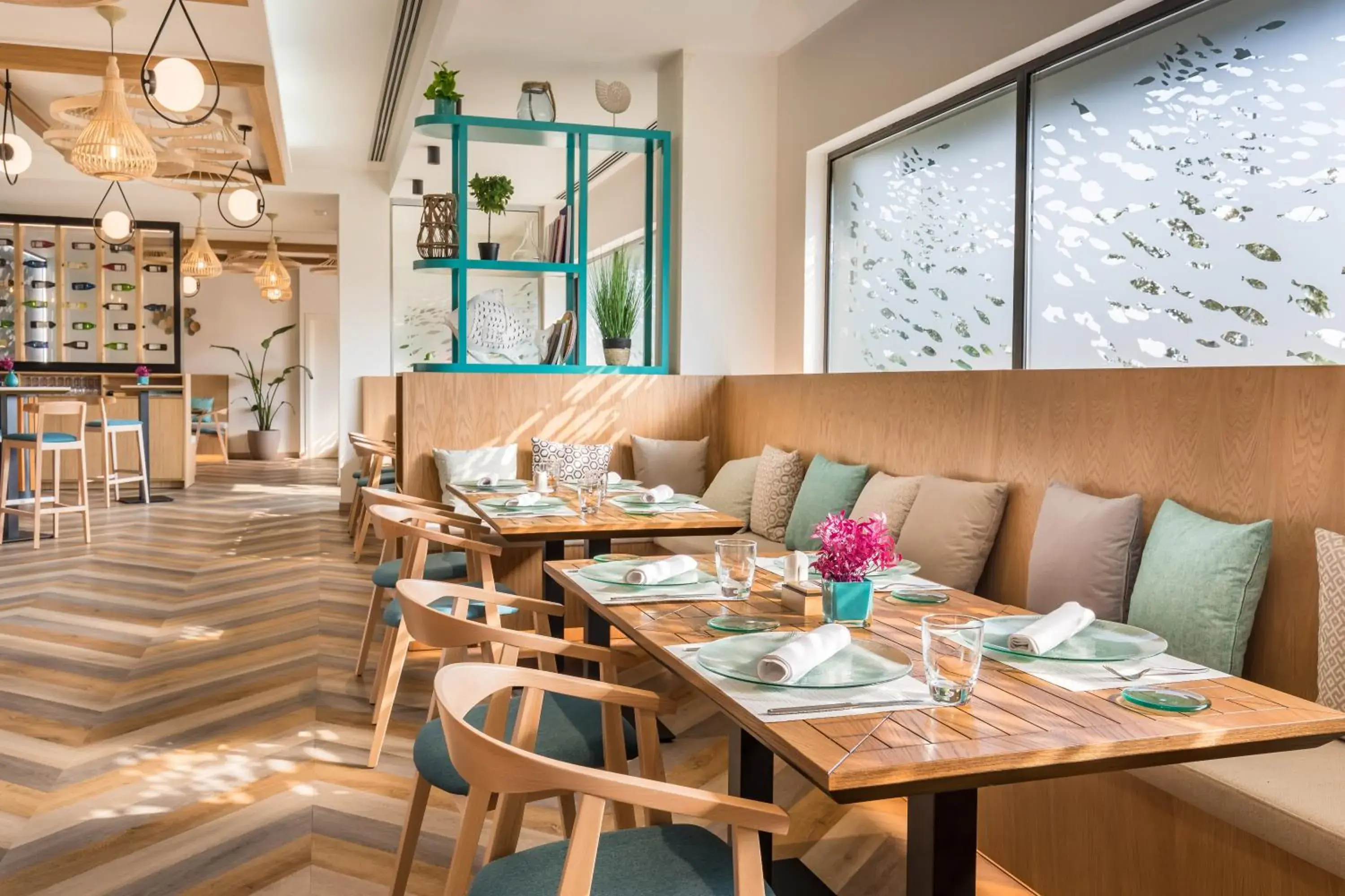 Restaurant/places to eat in Occidental Aranjuez Restaurant/places to eat in Occidental Aranjuez