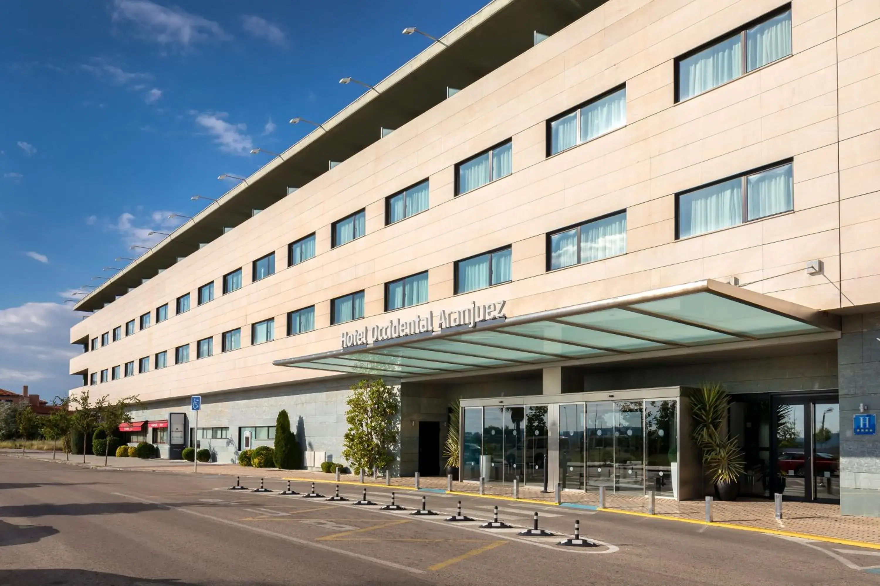 Facade/entrance in Occidental Aranjuez Facade/entrance in Occidental Aranjuez