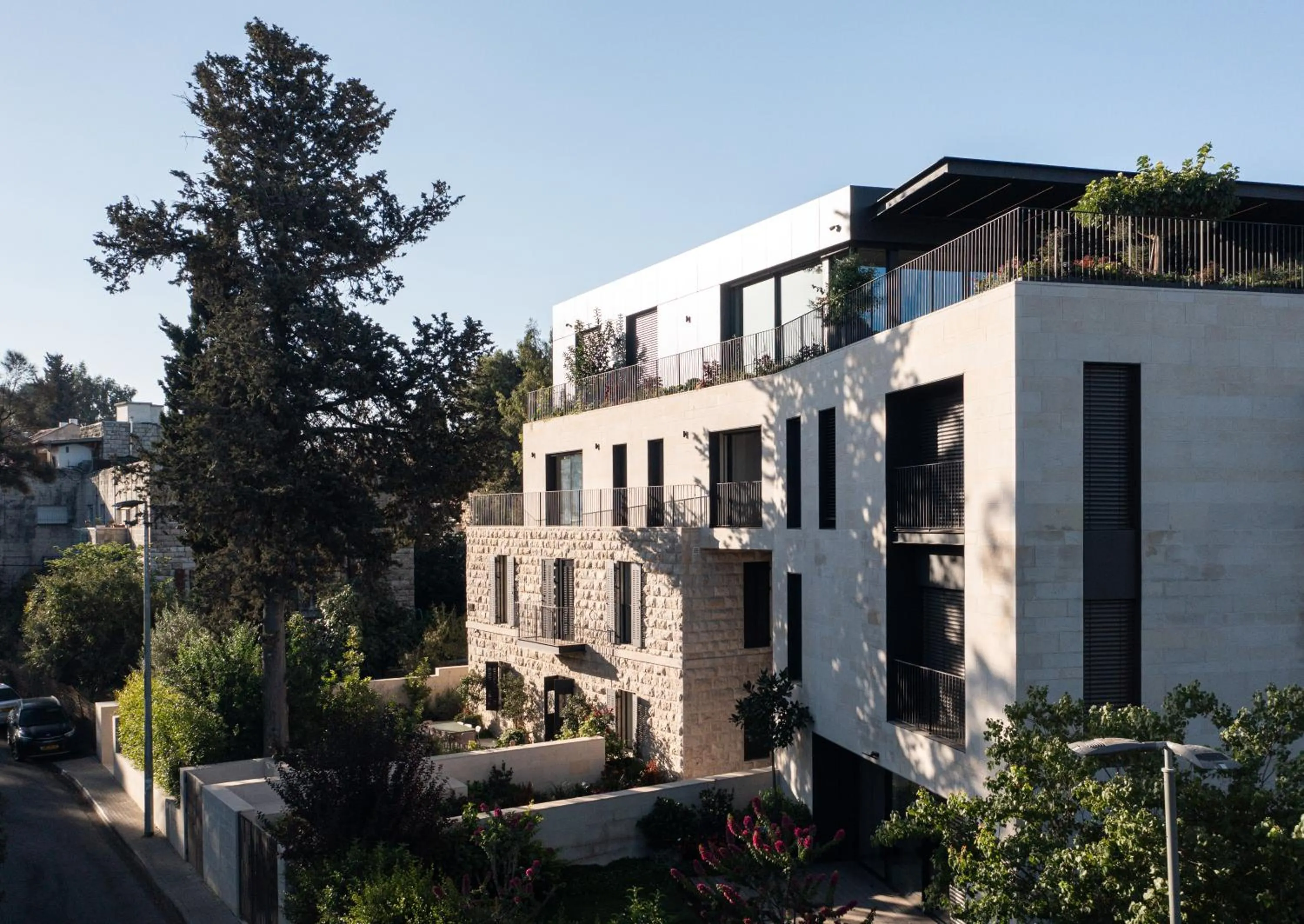 Property building in THE Y HOUSE