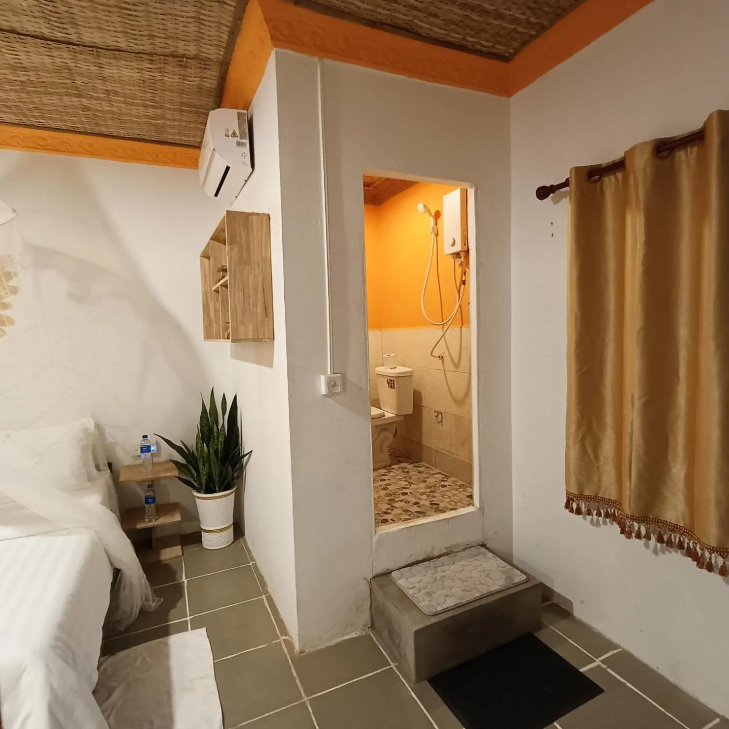 Shower in Siem Reap Homesteading II