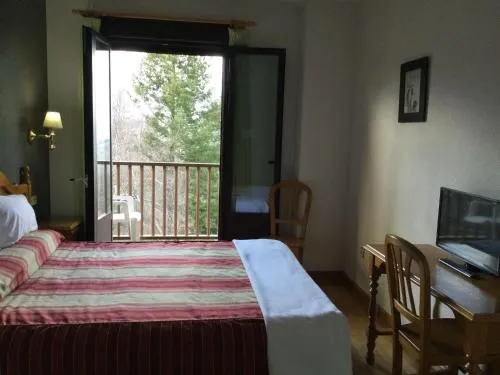 Hotel Cinco Castaños