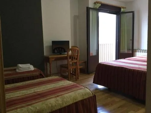 Hotel Cinco Castaños